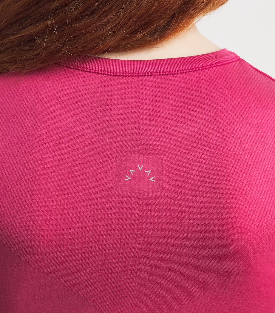 Varley Womens Casper Seamless T-Shirt Rich Raspberry Image 3