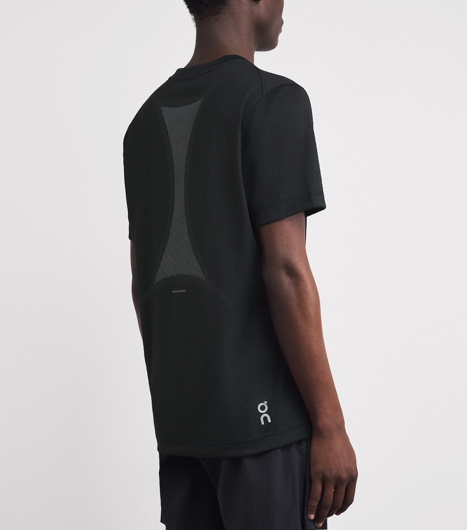 On Mens Train Graphic T-Shirt Black Image 5