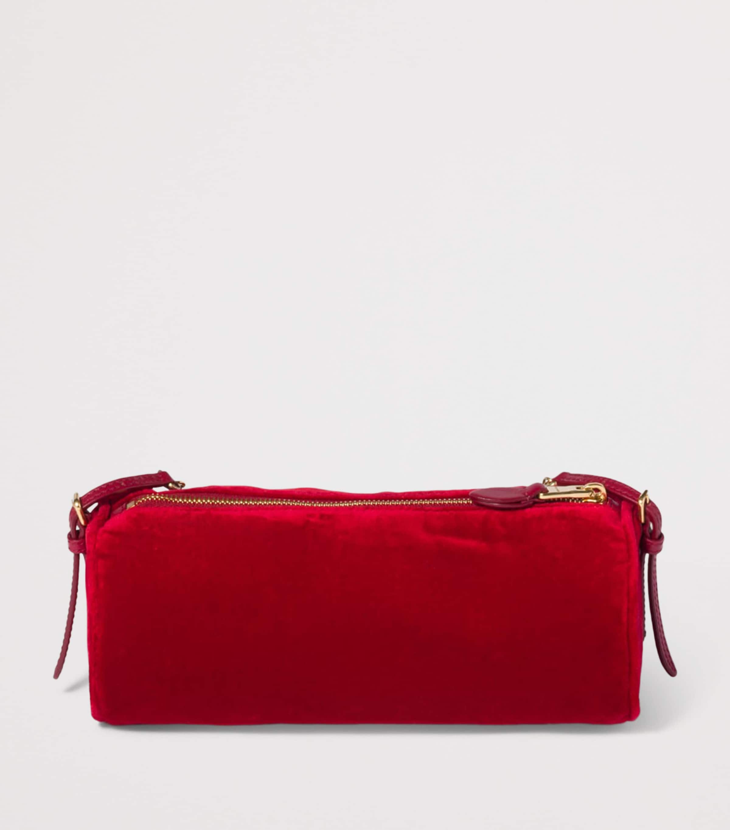 Velvet Logo Pouch F0011 Image 3