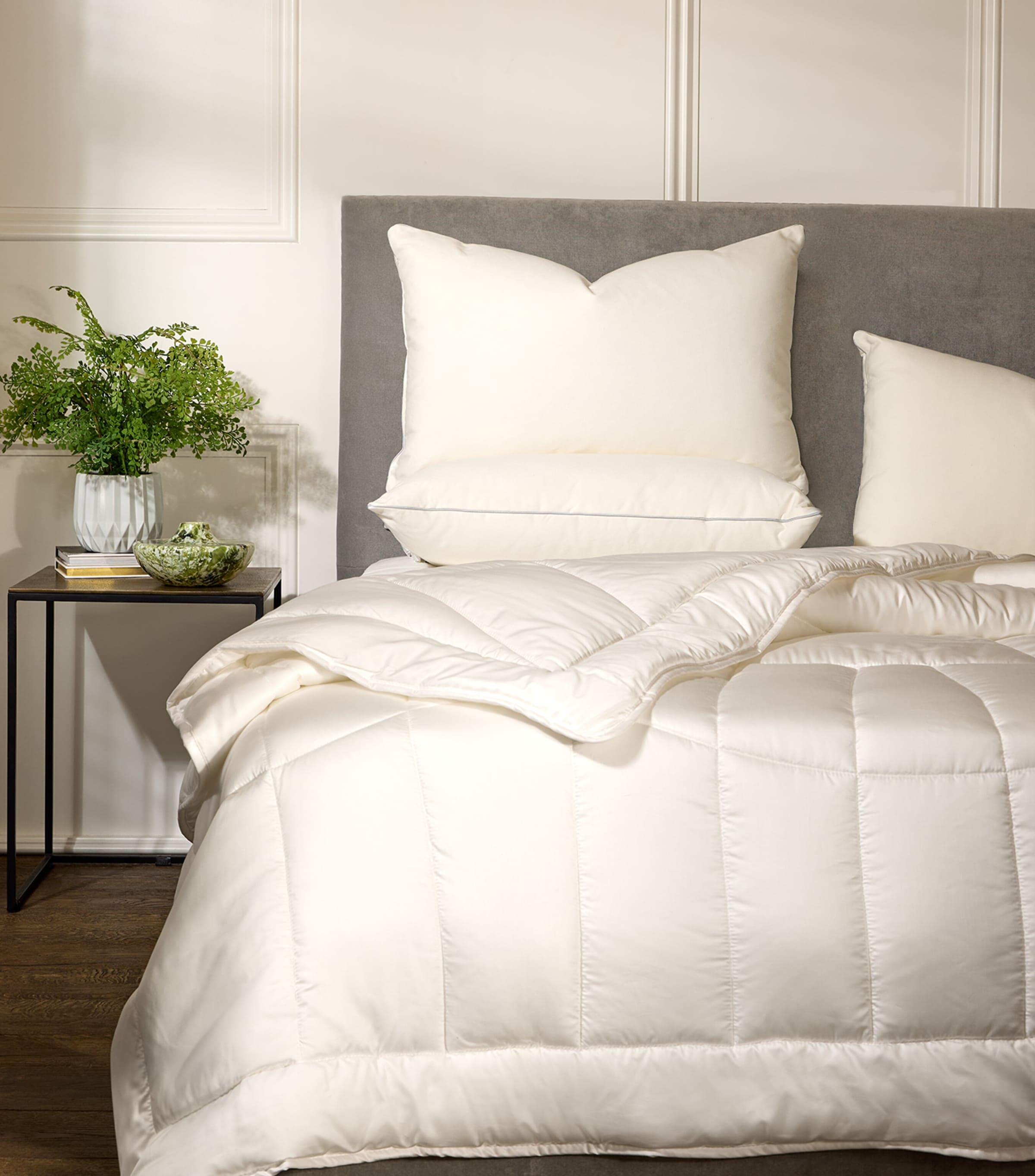 Firm Side Sleeper Pillow (50cm x 75cm) WHITE Image 4