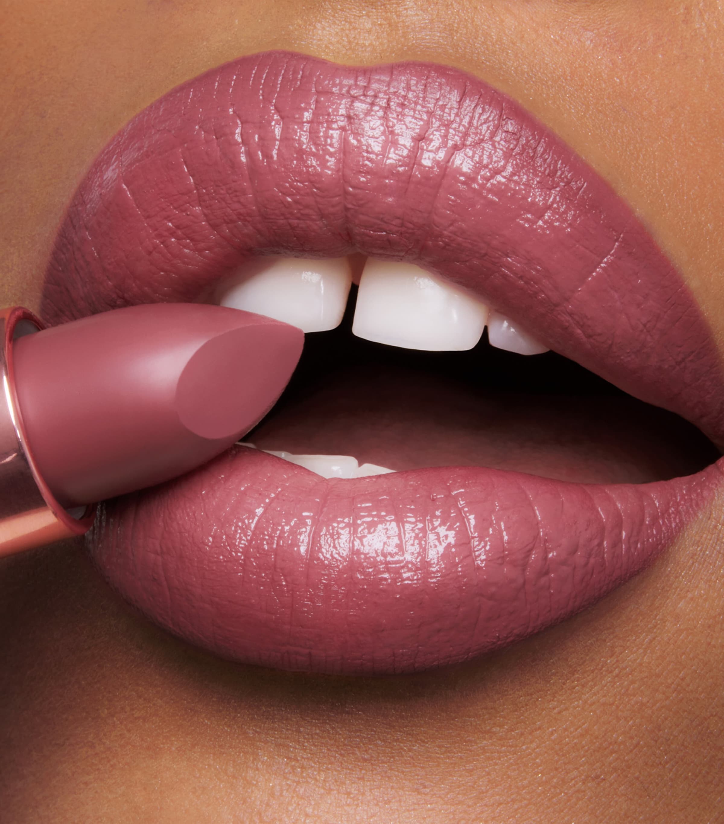 Hollywood Beauty Icon K.I.S.S.I.N.G Lipstick 90S PINK Image 2