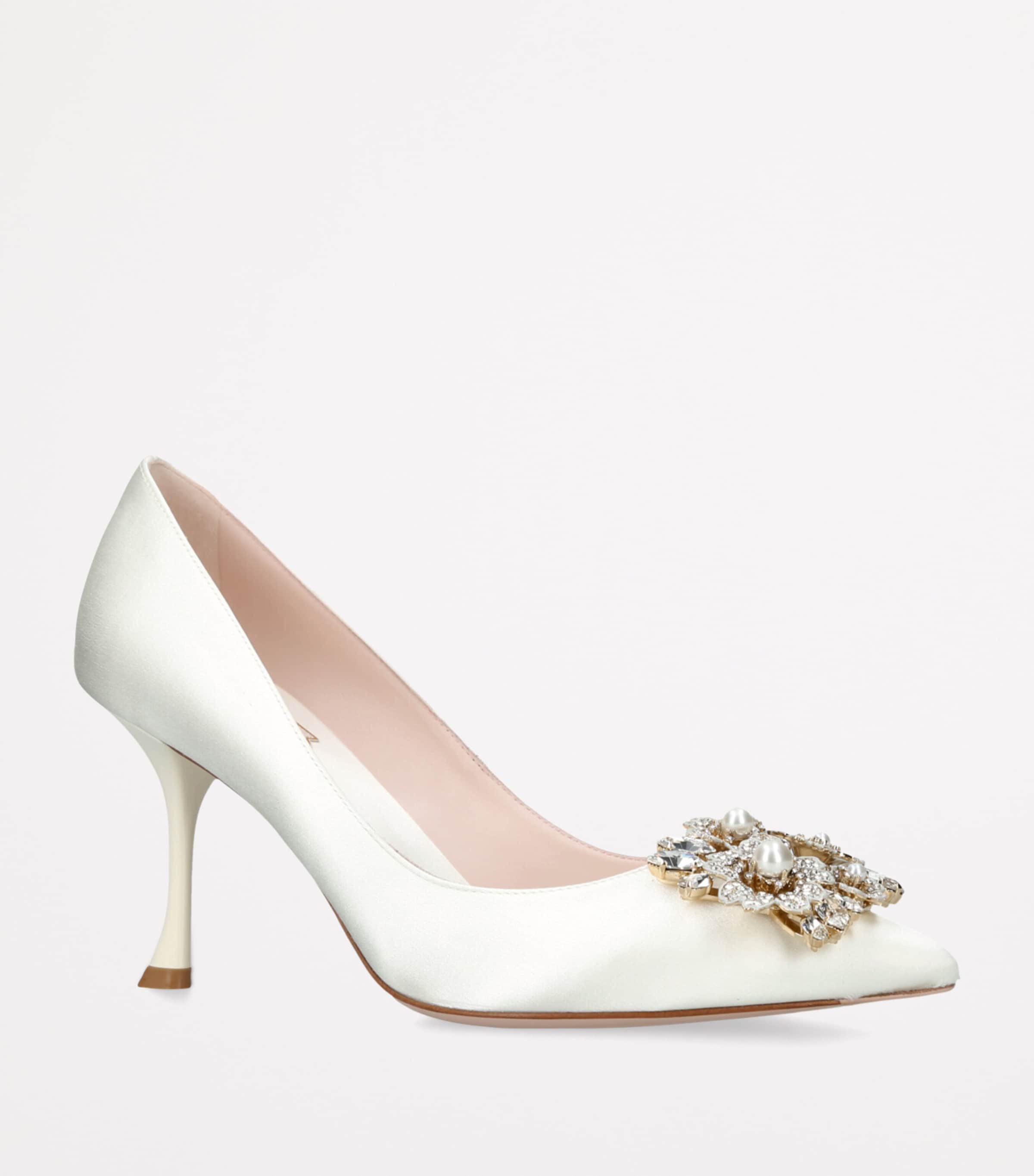Roger Vivier Satin RV Bouquet Strass Buckle Pumps 85 Bone Image 3