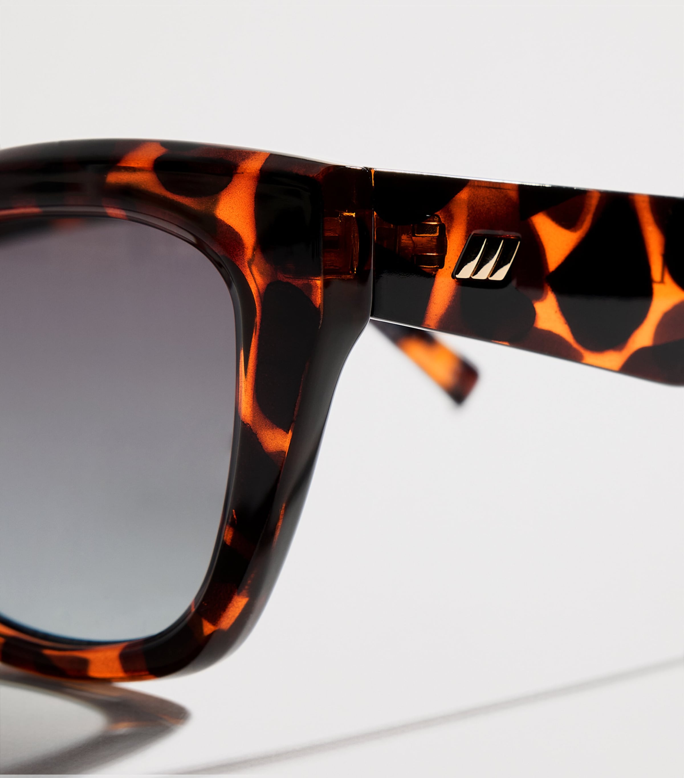 Le Specs Lumen Cat Eye Sunglasses Tort Image 5