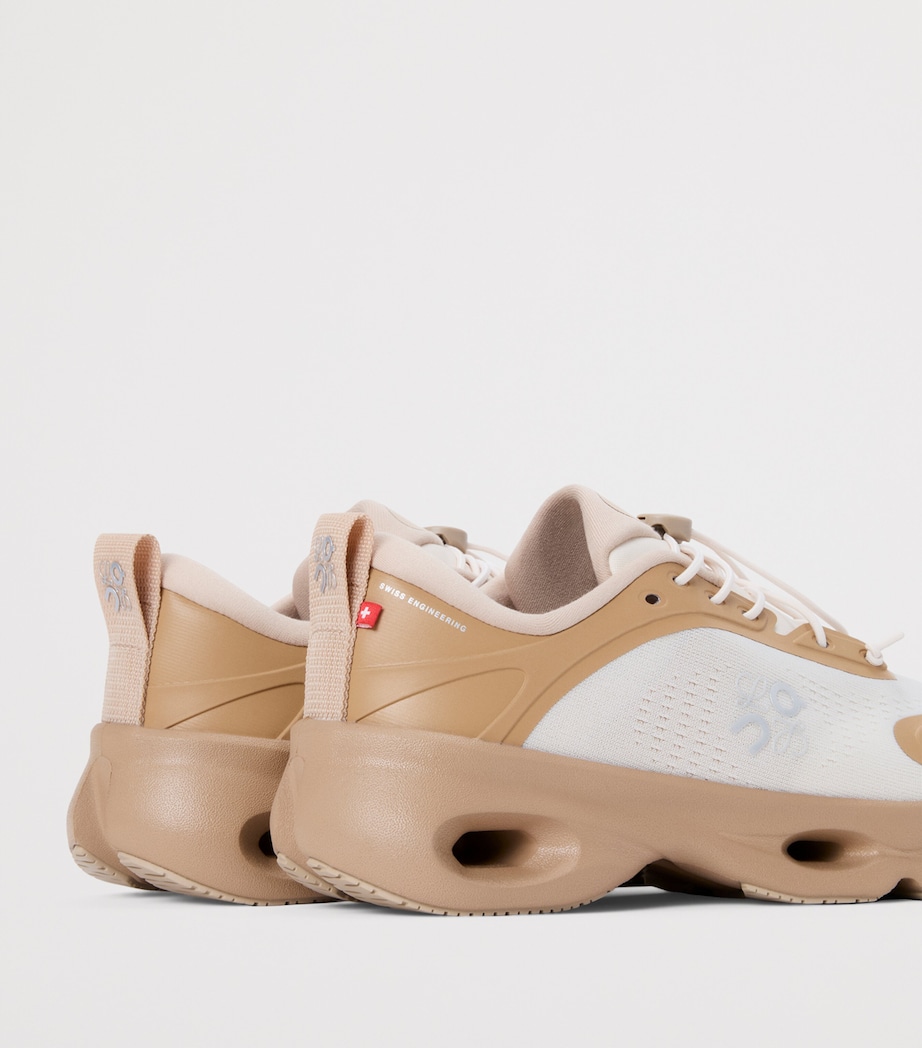 x On Cloudsolo Sneakers DARK SAND/CREAM Image 5