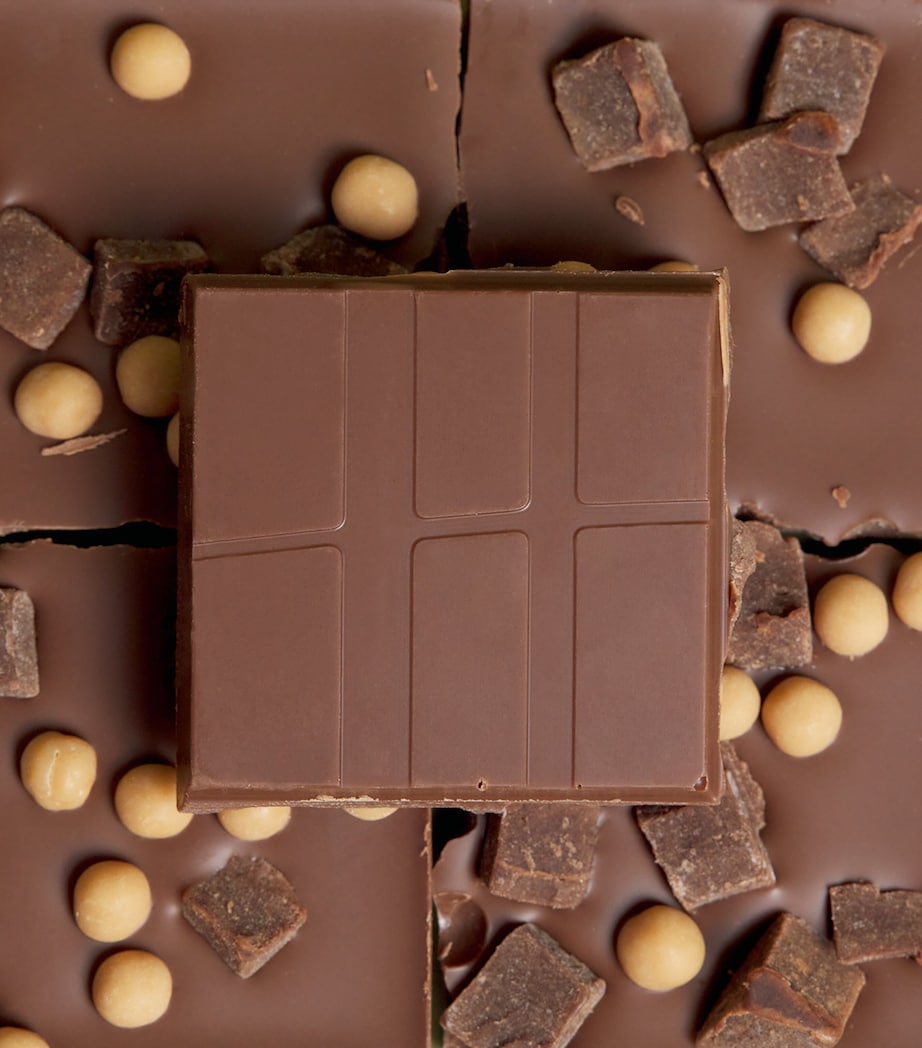 Fudge Brownie Topped Bar (100g) NO COLOUR Image 3