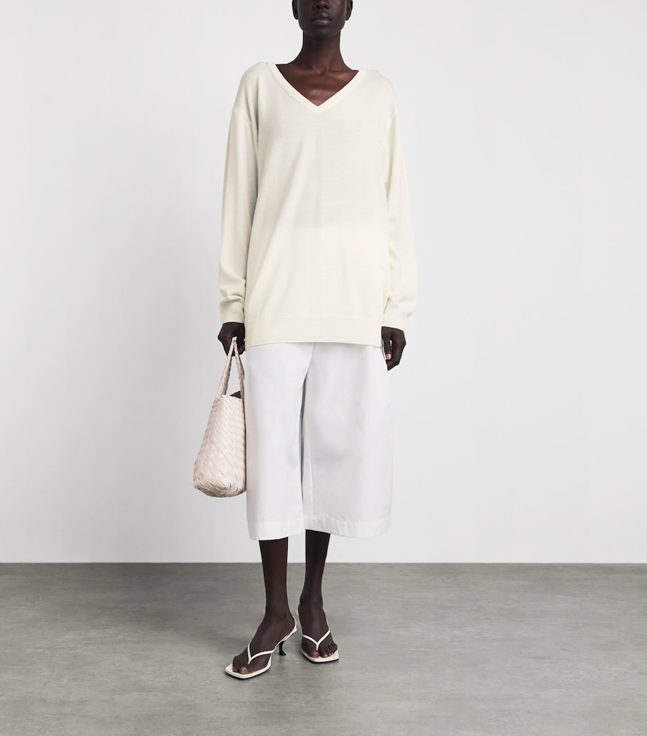 Stylein Womens Merino Wool Heramira V-Neck Sweater Cream Image 2