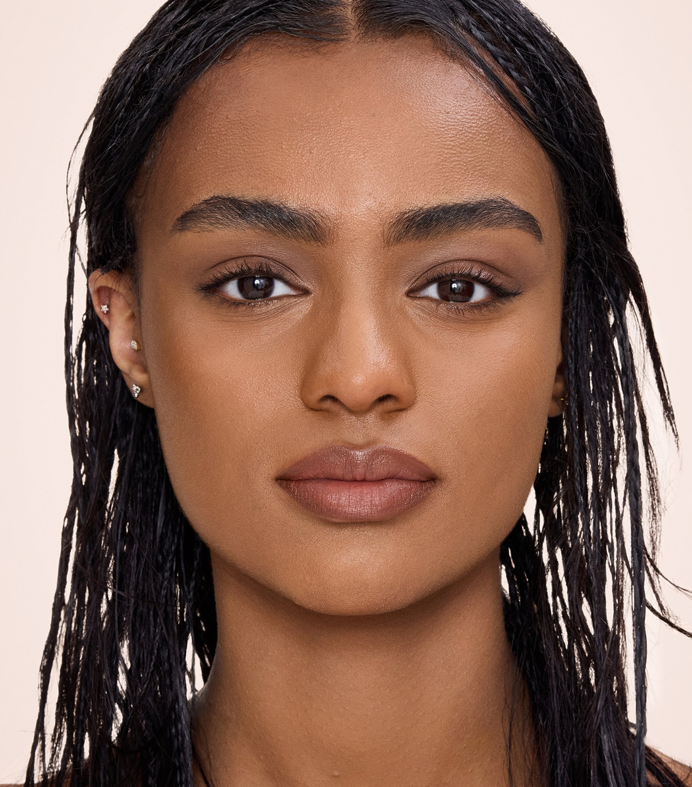 Airbrush Flawless Blur Concealer 11 TAN Image 2