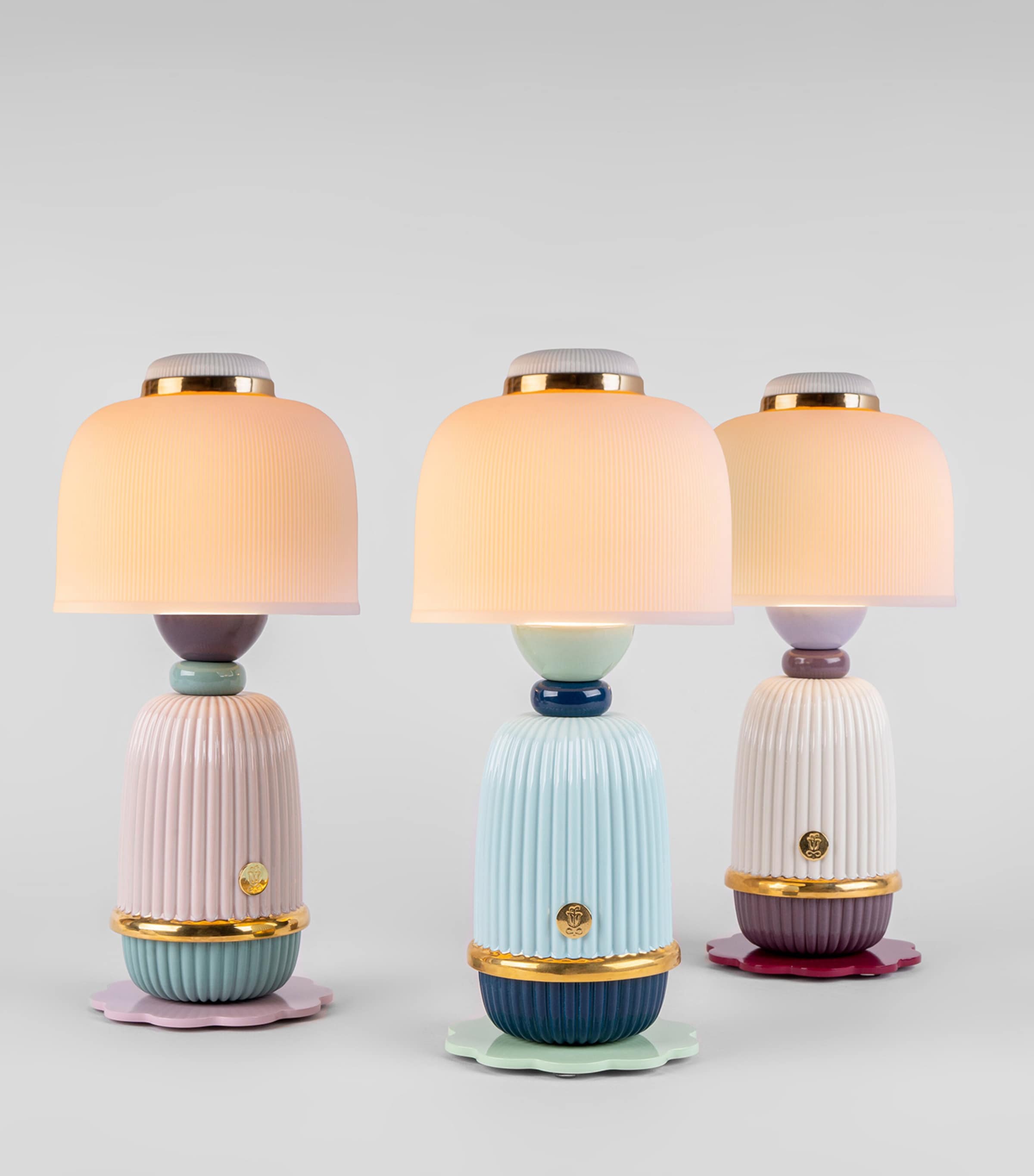 Porcelain Kokeshi Lamp BLUE Image 2