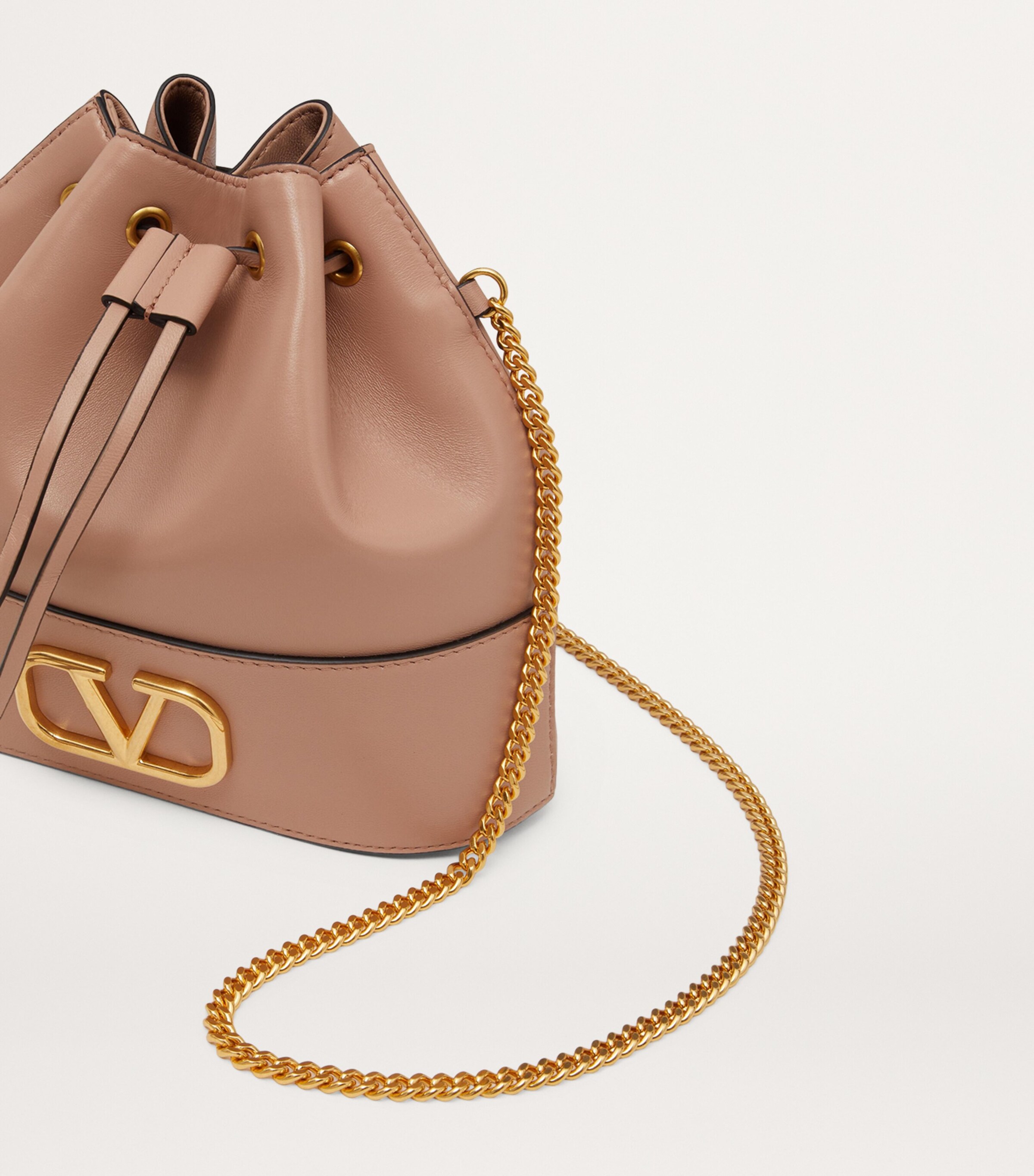 Valentino Garavani Leather VLogo Bucket Bag Image 7