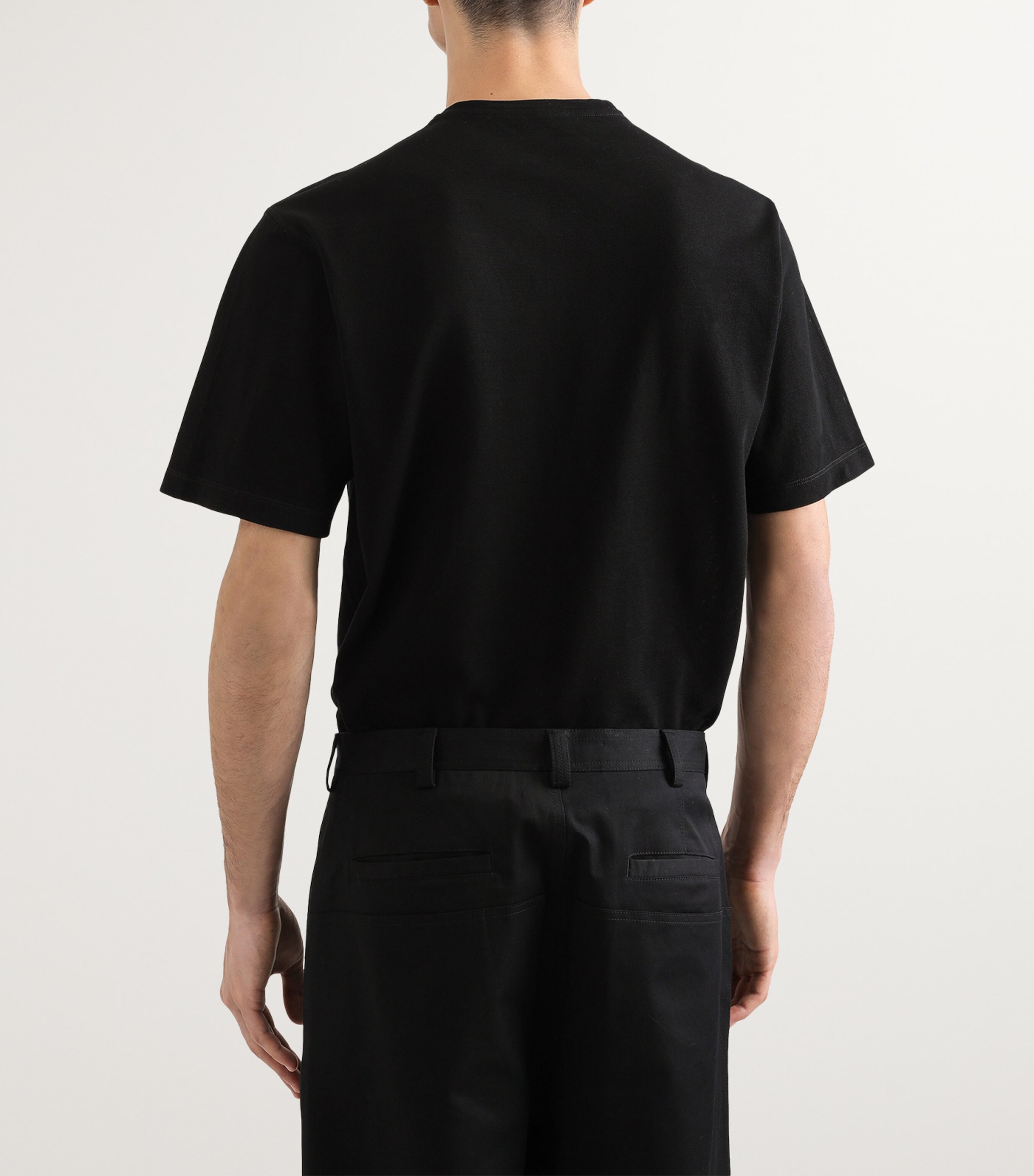 Tシャツ・カットソー DOLCE & GABBANA COTTON T-SHIRT WITH PLAQUE Dolce & Gabbana Logo Plaque T-shirt | italist