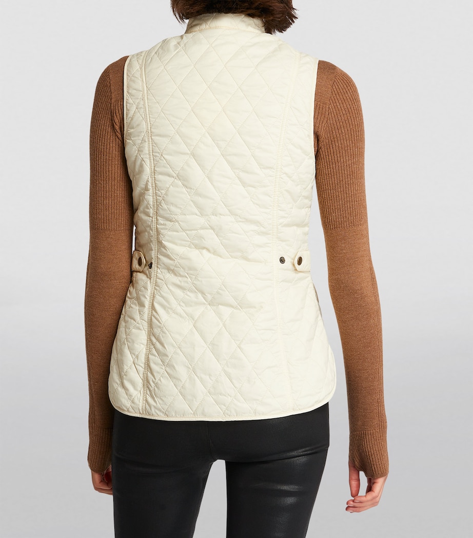 Quilted Otterburn Gilet SUMMER PEARL Image 4