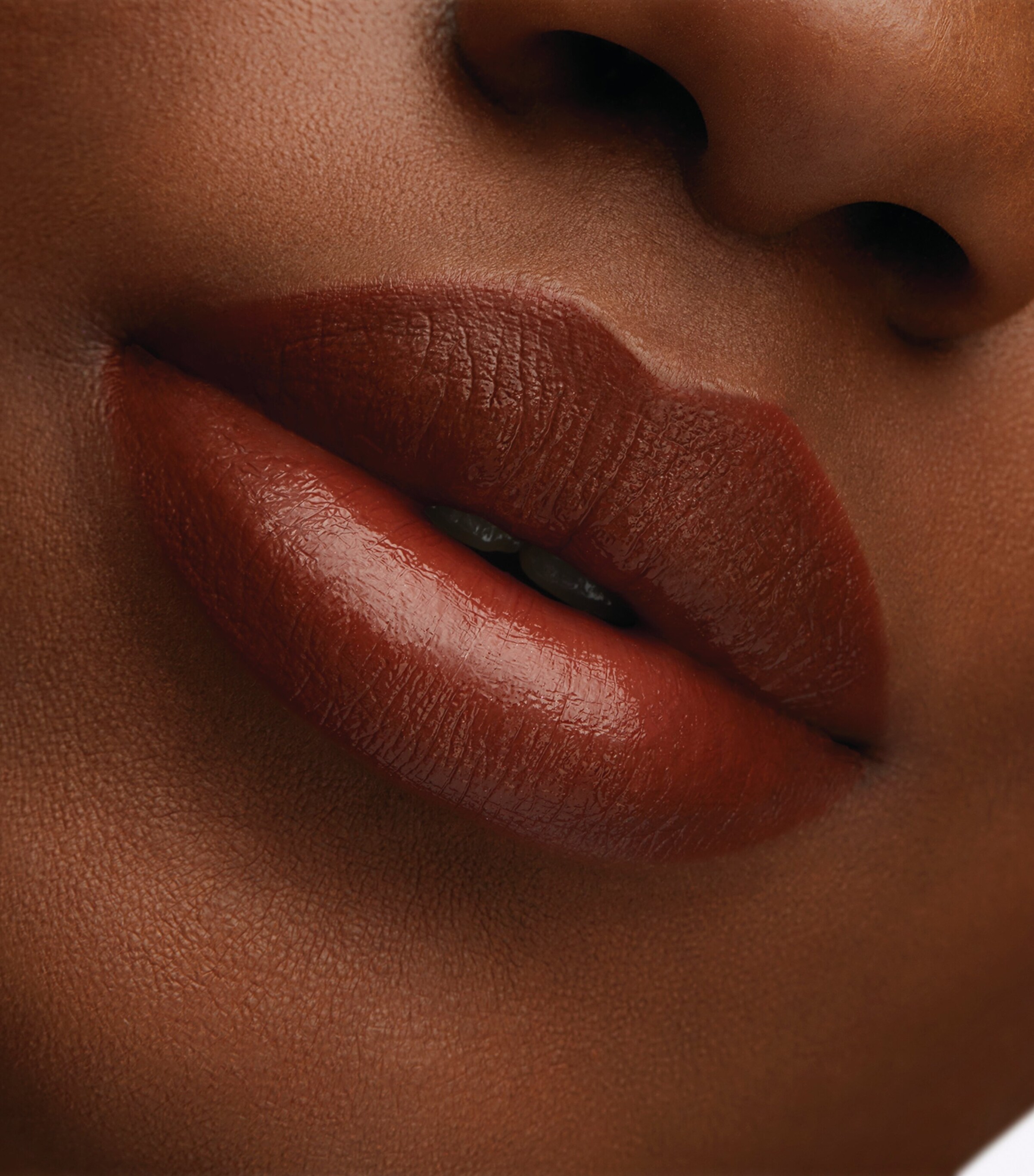 Lustreglass Sheer-Shine Lipstick CAN'T DULL MY SHINE Image 11