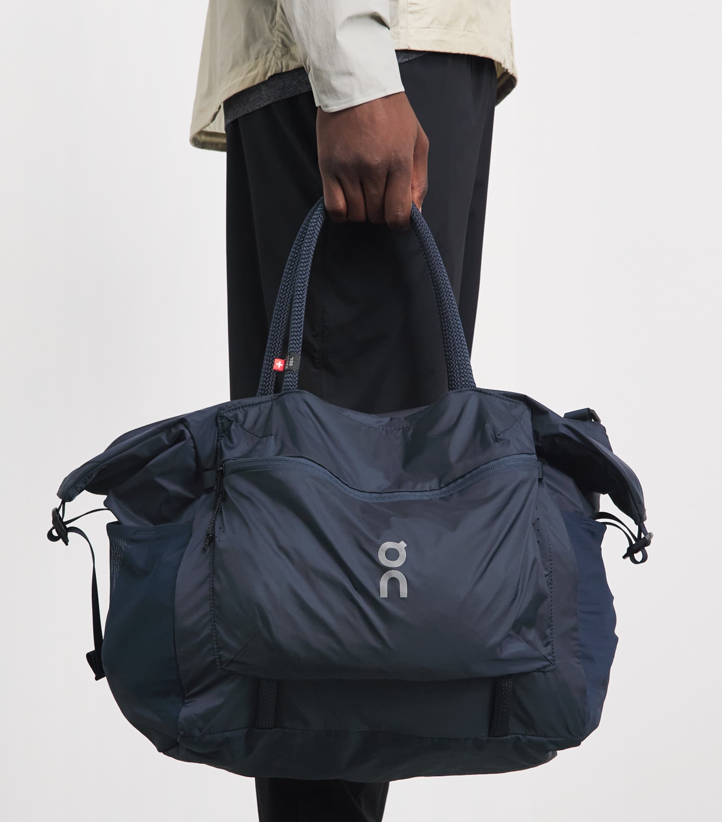 On Track Pack 35L Lite Bag Navy Image 2
