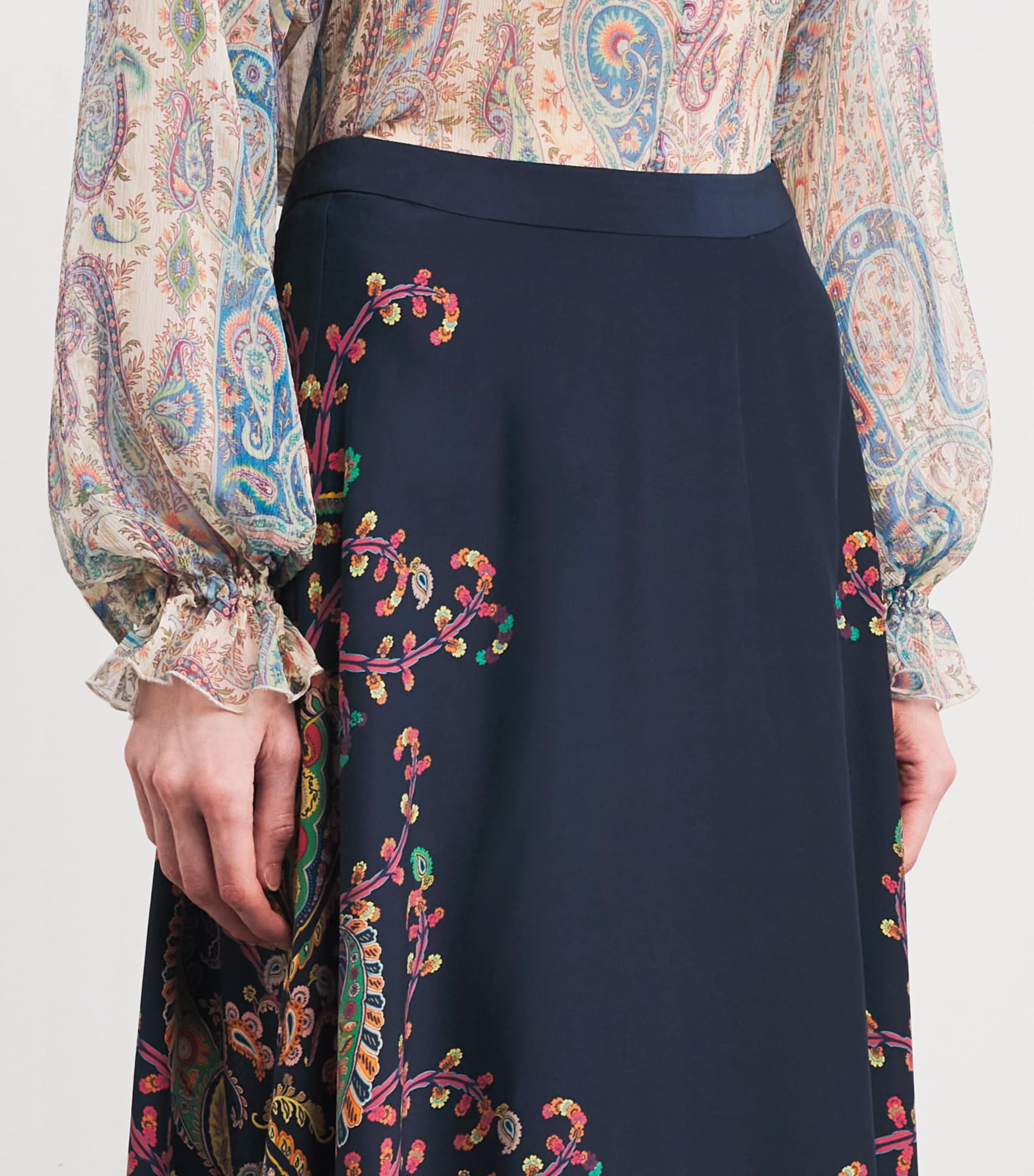 Silk Paisley Maxi Skirt X0883 Image 6