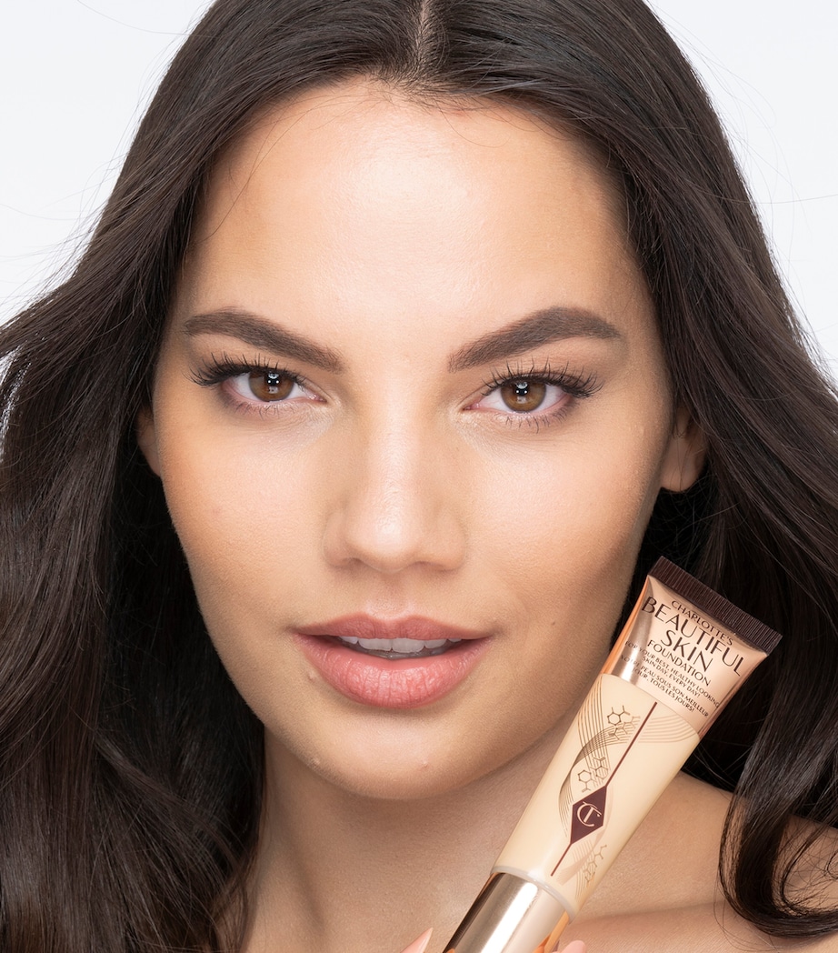 Charlotte's Beautiful Skin Foundation 5 NEUTRAL Image 3