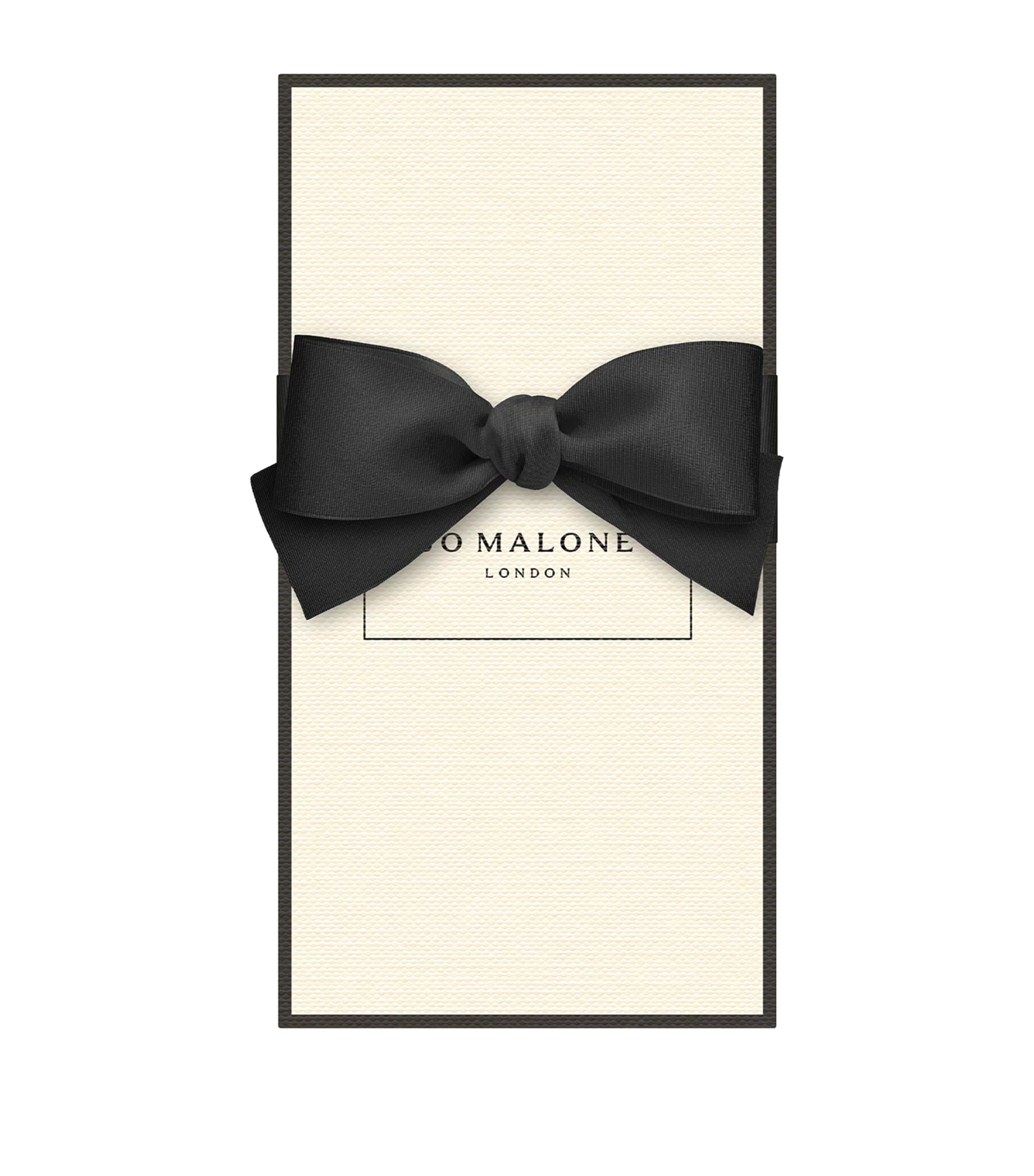 Jo Malone London English Oak & Hazelnut Body & Hand Wash (250ml) Image 2