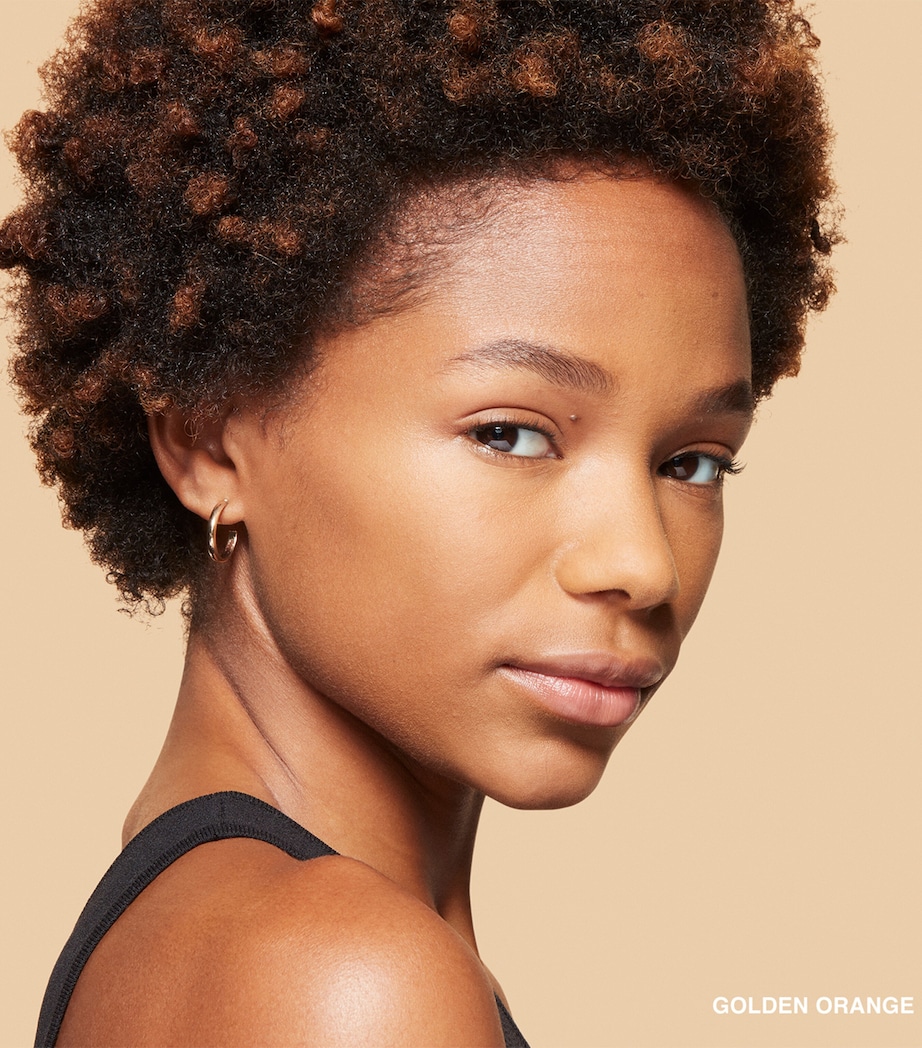 Sheer Finish Pressed Powder GOLDEN ORANGE Image 5