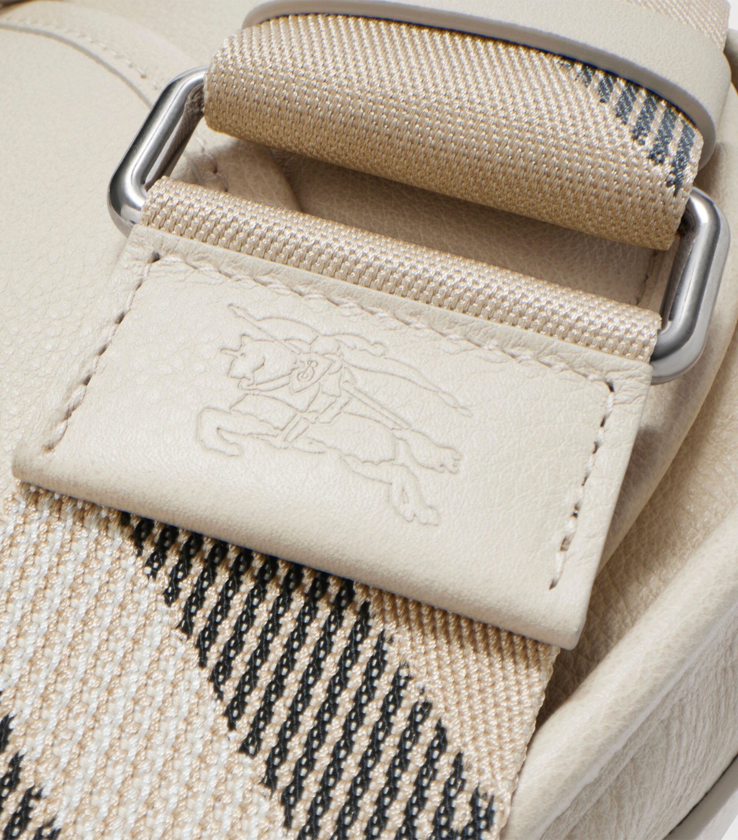 Small Calf Leather B Clip Messenger Bag SOAP Image 6