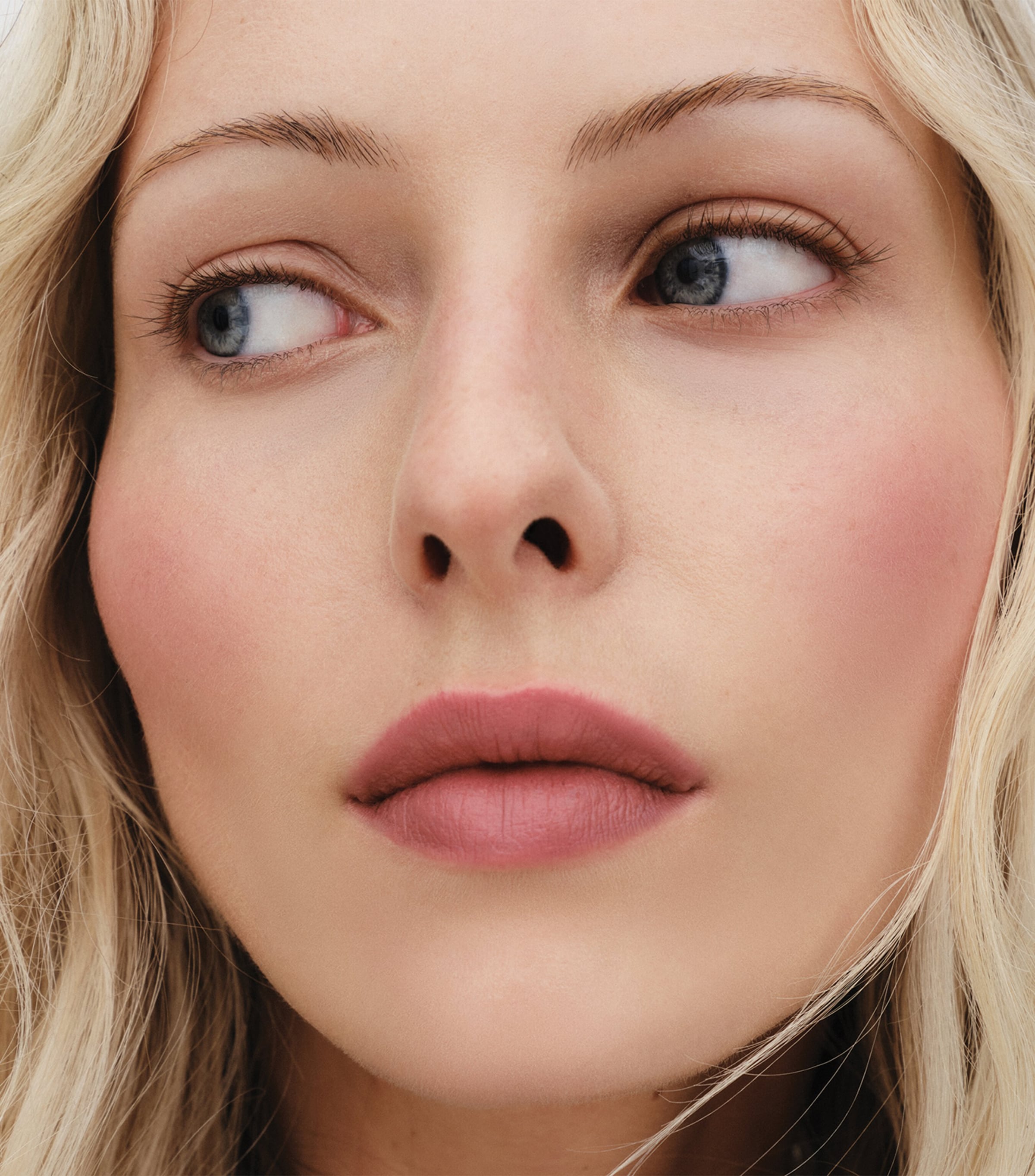 Lip Suede Matte Lipstick PETAL Image 2