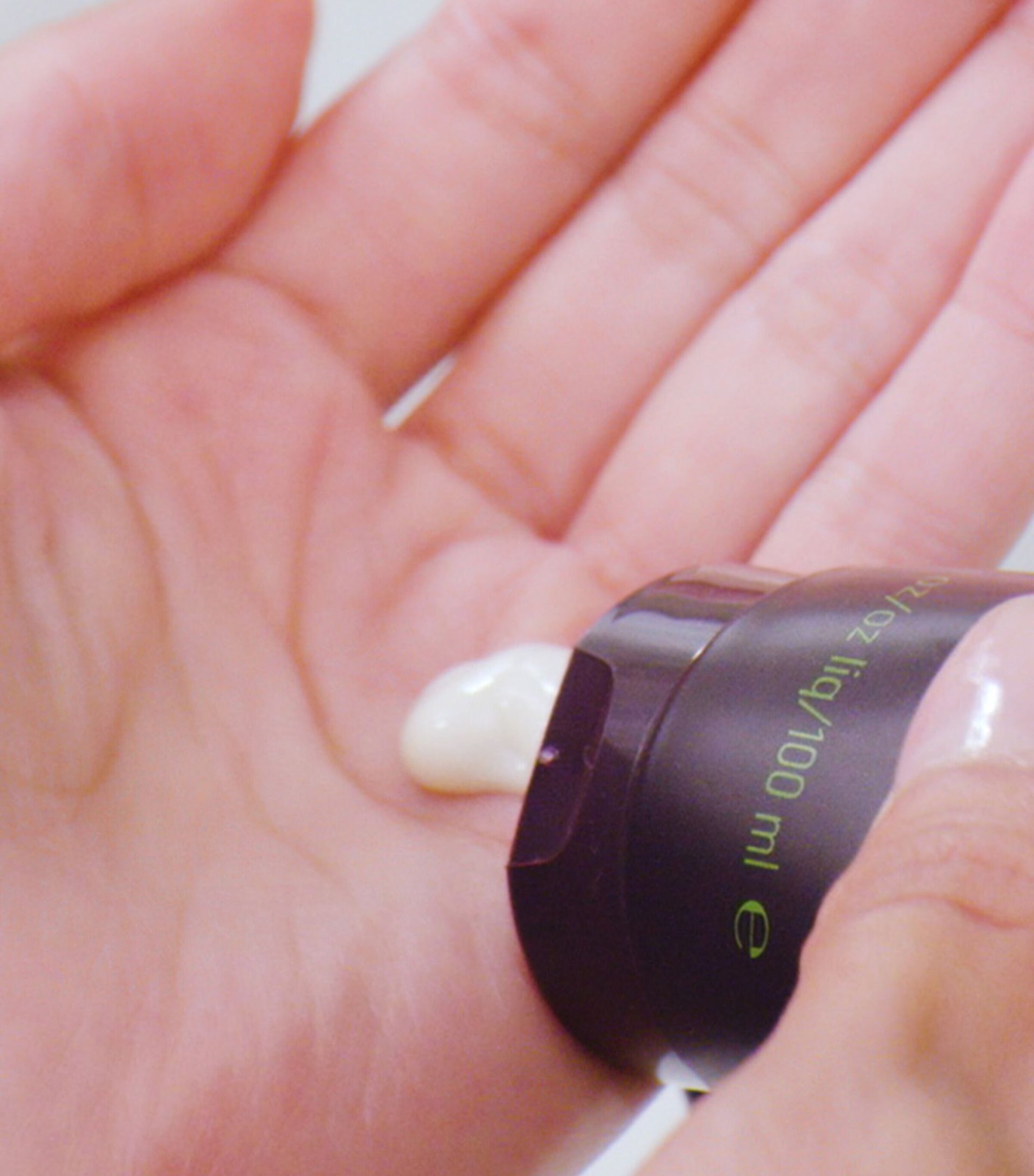 Invati Ultra Advanced Fortifying Leave-In Treatment (100ml) NO COLOUR Image 2