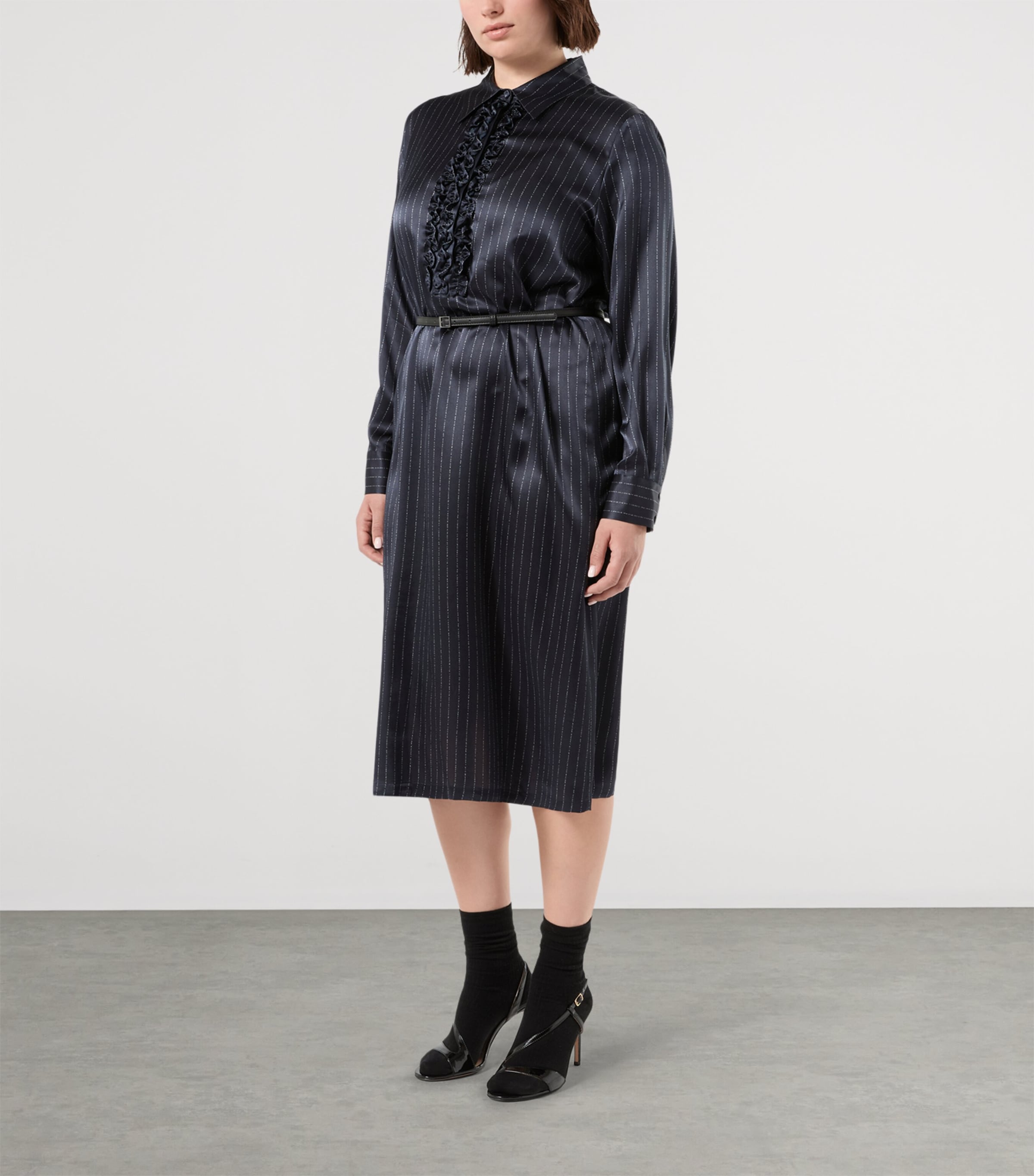 最終新品未使用タグ付きMARINA RINALDI シルク黒のビーズロングドレス Marina Rinaldi Navy Silk Pinstripe Midi Dress | Harrods UK