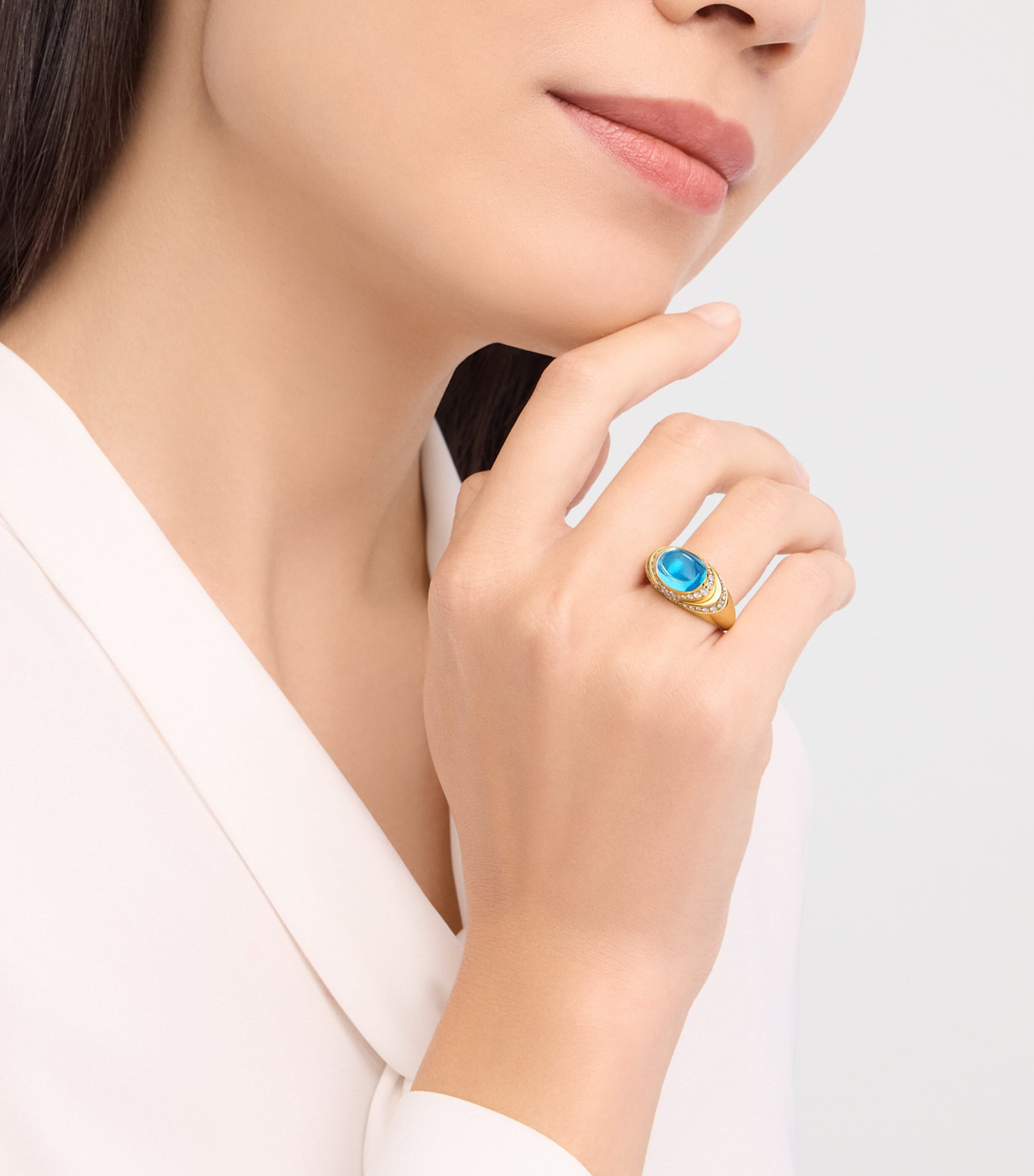 Bvlgari Yellow Gold, Diamond and Topaz Cabochon Ring Gold Image 6