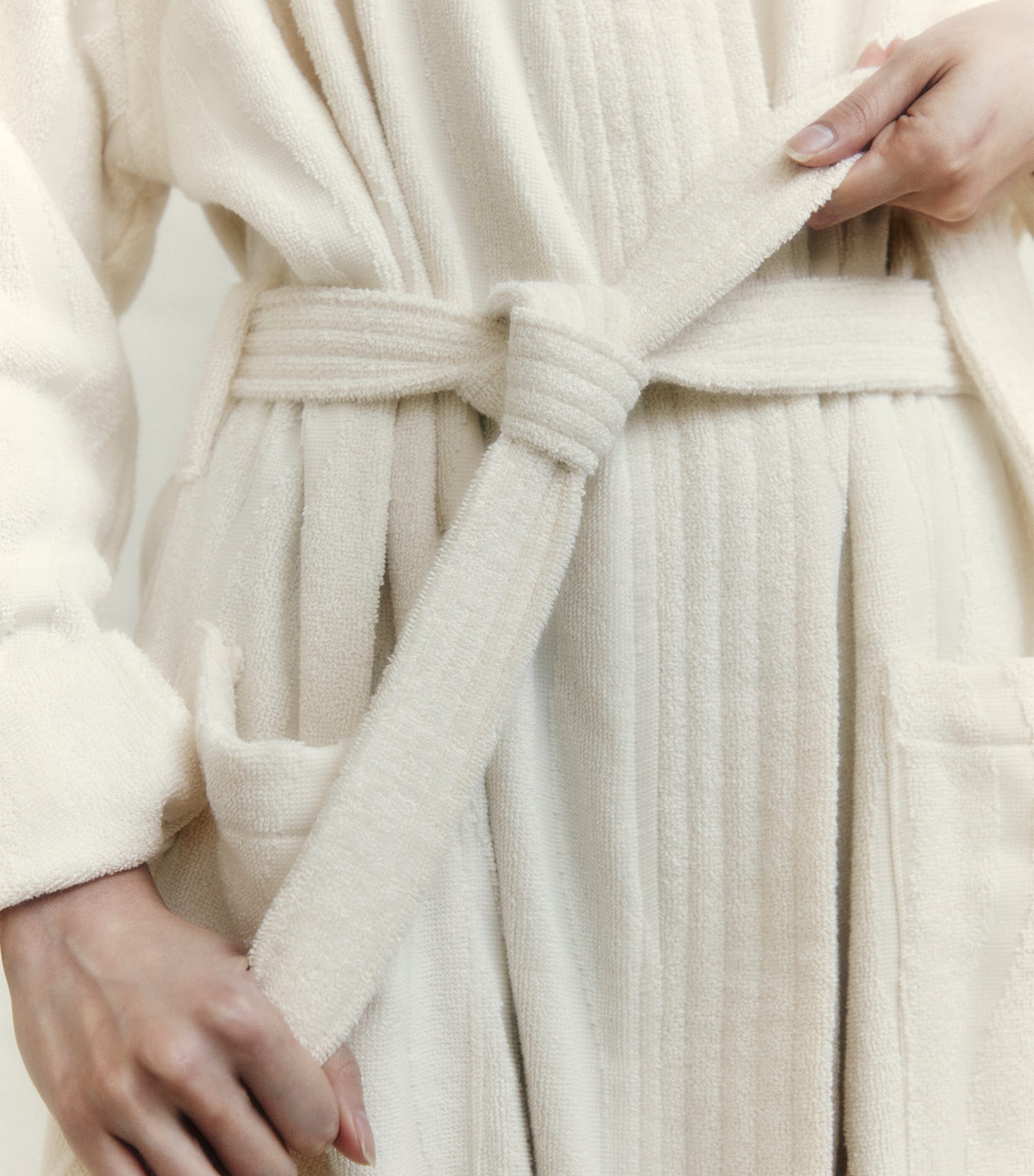 BAINA Organic Cotton Sulis Bathrobe (M/L) Ivory Image 5