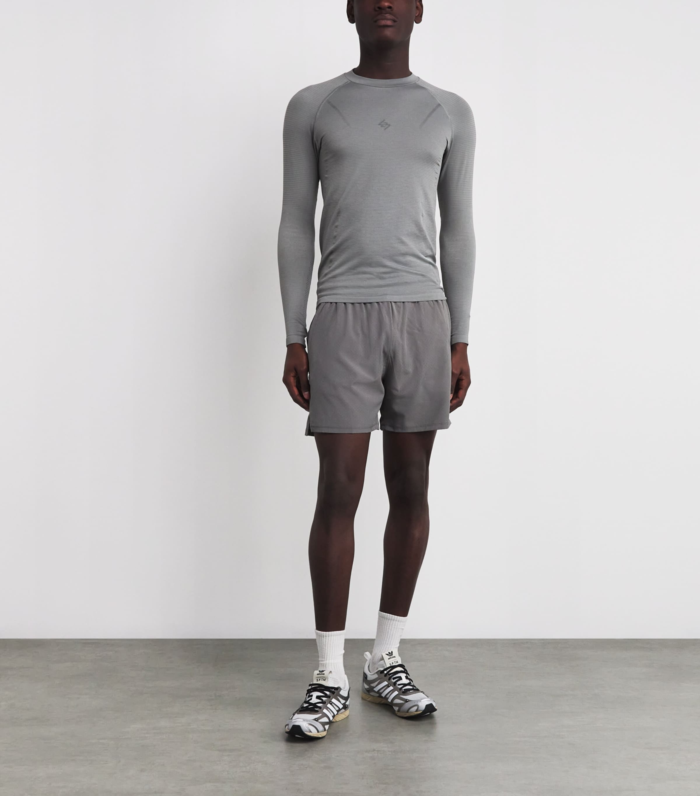 Long-Sleeve Seamless Uprising T-Shirt STEEL Image 2