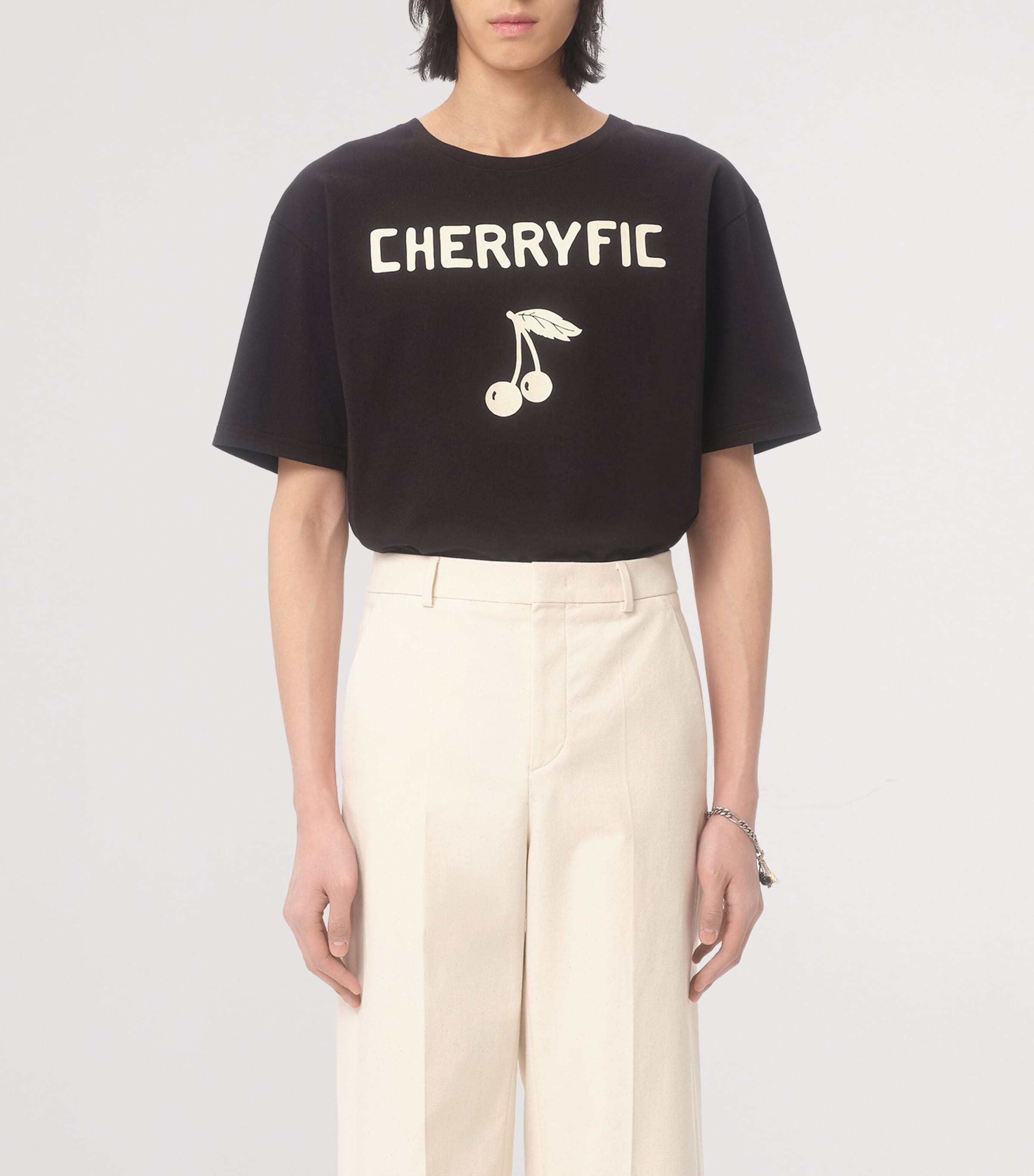 【関税&送料込み】Valentino Garavani Cherryfic T-Shirt Valentino Cotton Printed Cherry T-Shirt | Harrods UK