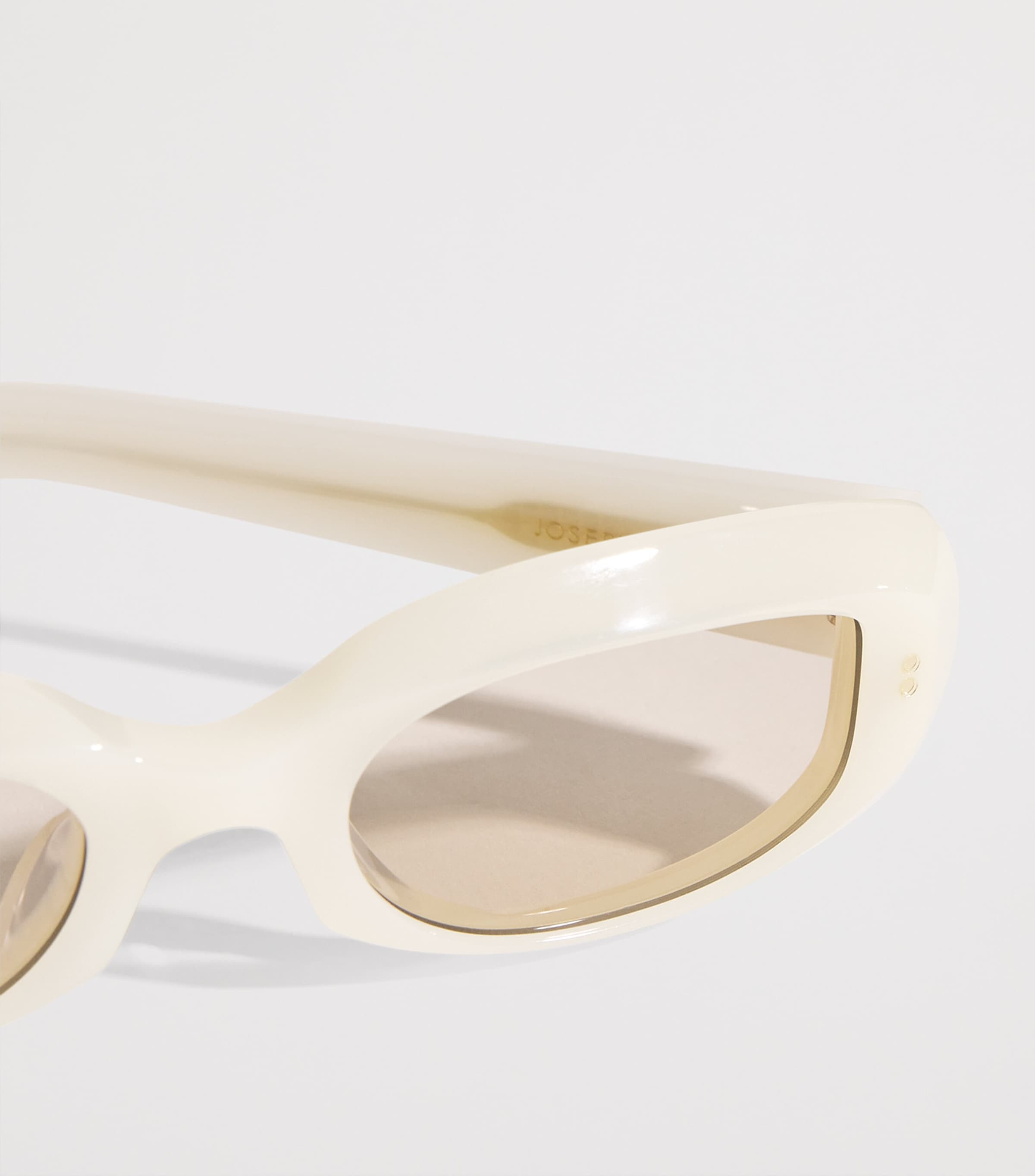 Oval Bahia Sunglasses POWDER Image 5