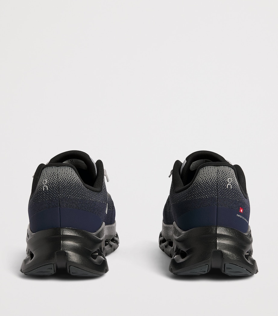On Mens Cloudtilt Trainers Platinum | Midnight Image 5