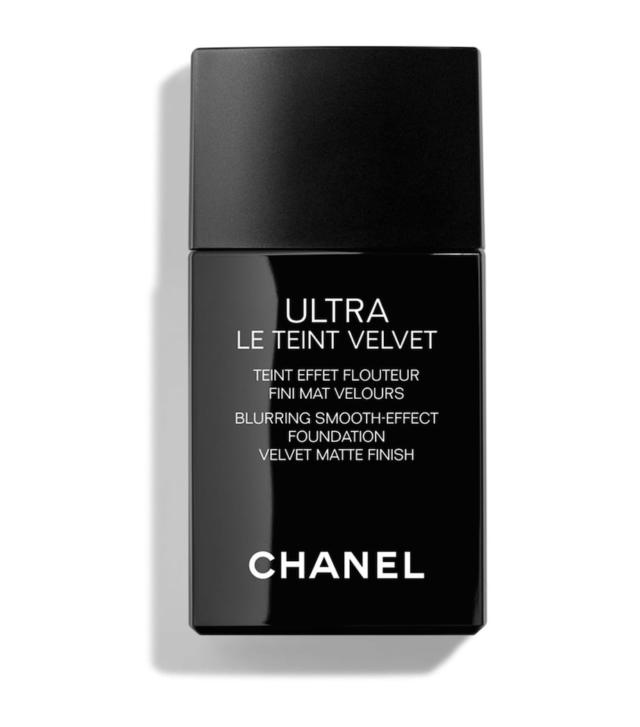 ULTRA LE TEINT VELVET Blurring Smooth-Effect Foundation B70 Image 1