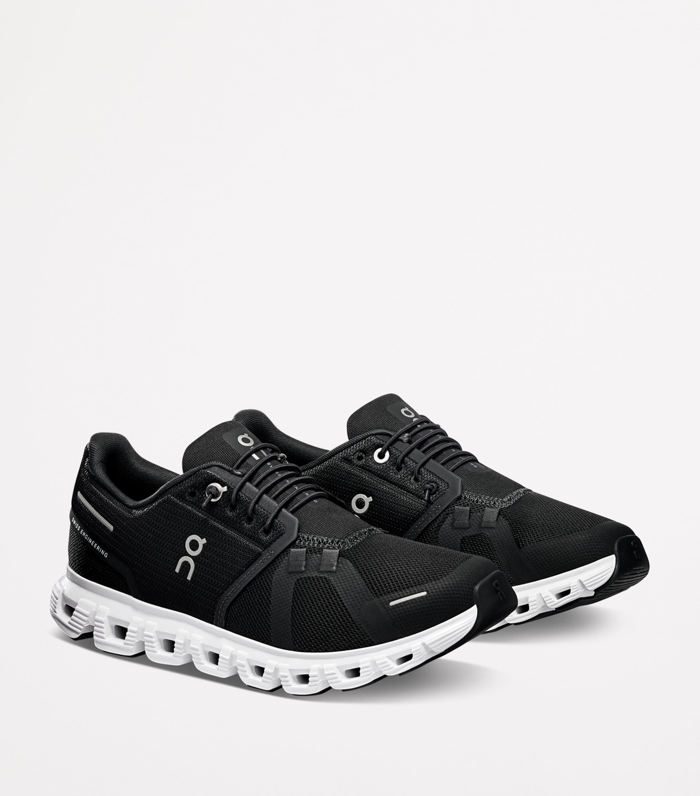 On Cloud 6 Trainers Black/white Image 6
