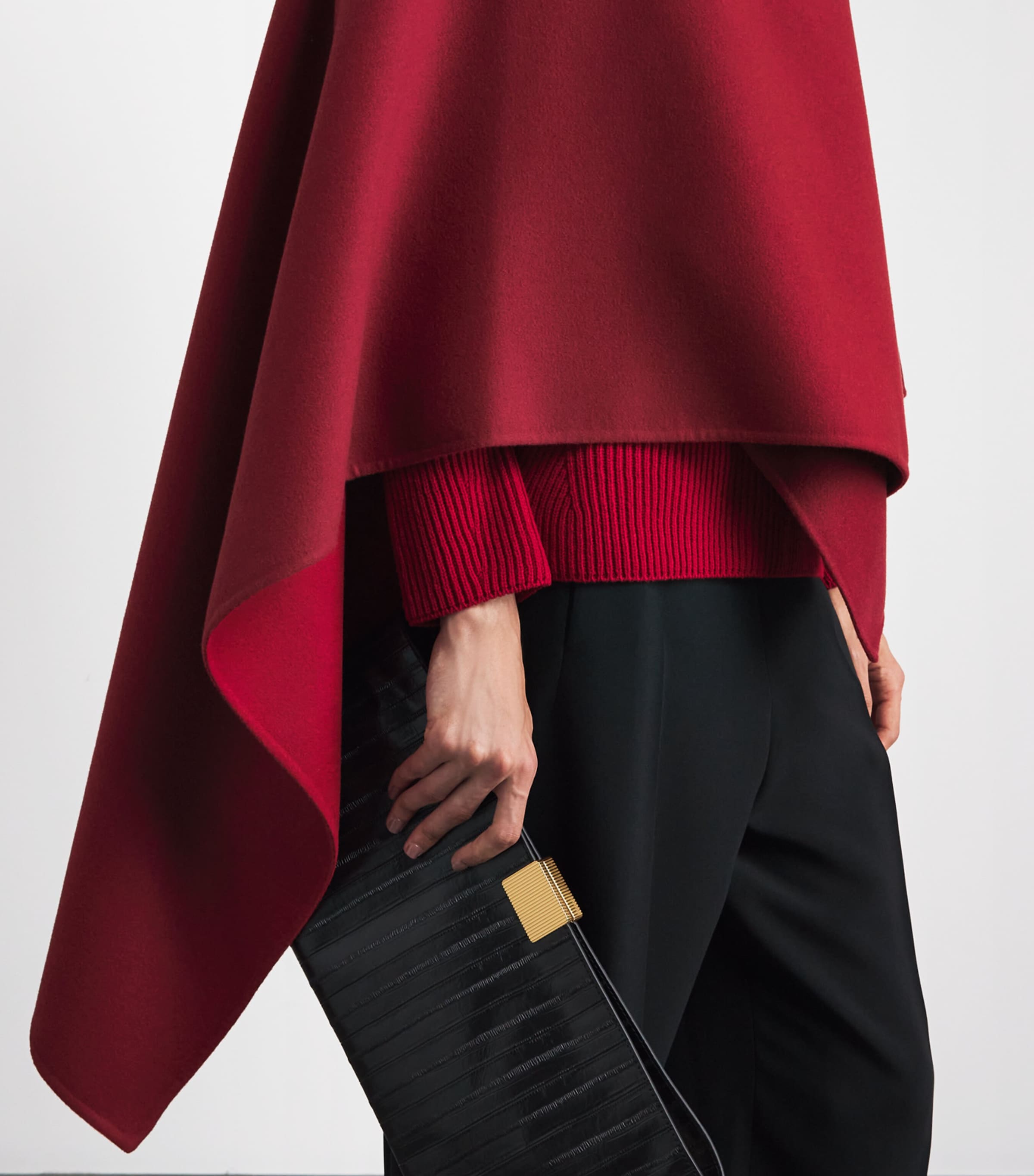 RETORI Womens Virgin Wool Cape Red Image 3