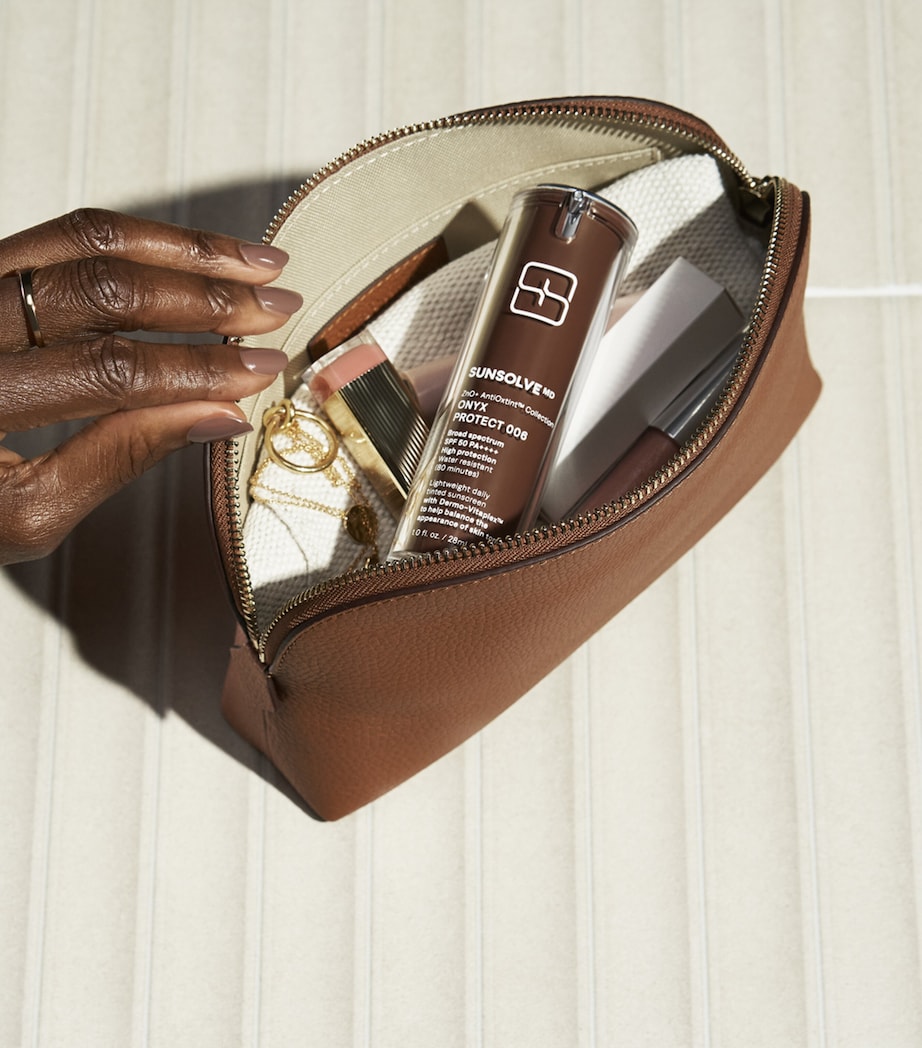 SunsolveMD Tinted Sun Cream SPF 50 (28ml) ONYX PROTECT Image 2