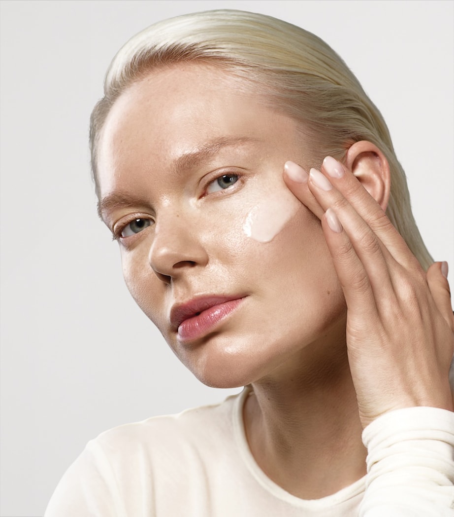 Exosome Face Lift (2 x 30ml) NO COLOUR Image 9