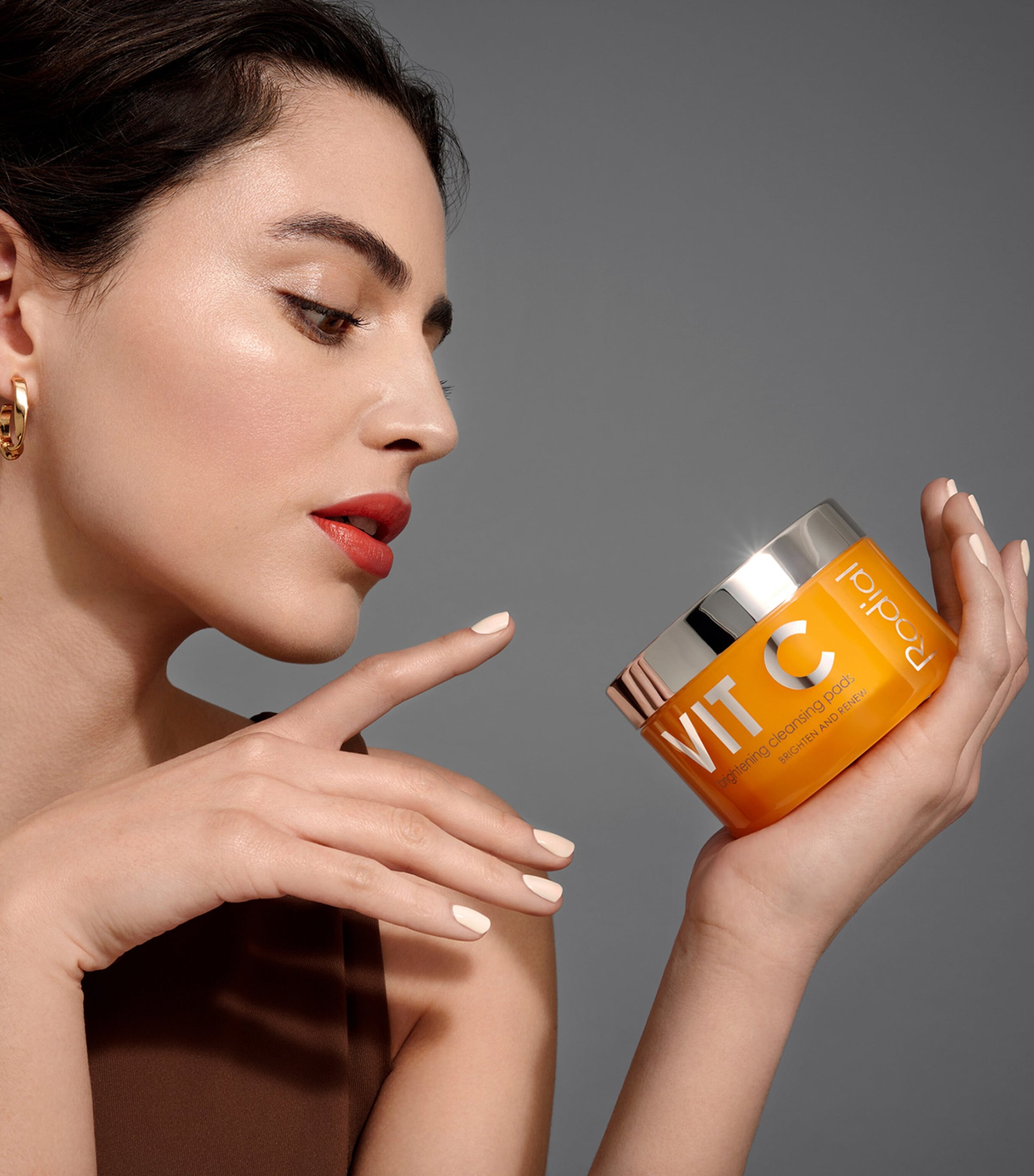 Vit C Brightening Cleansing Pads NO COLOUR Image 3