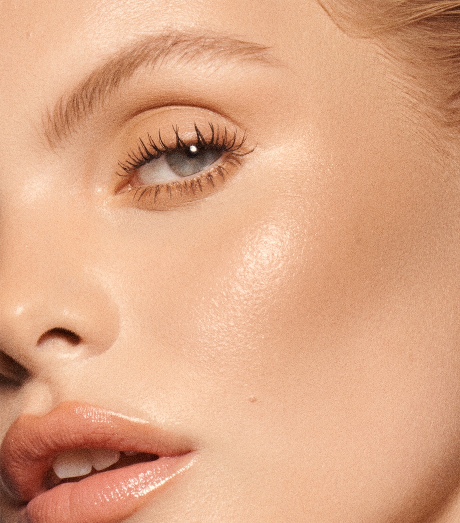 Modern Radiance Cream Bronzer LIGHT Image 2