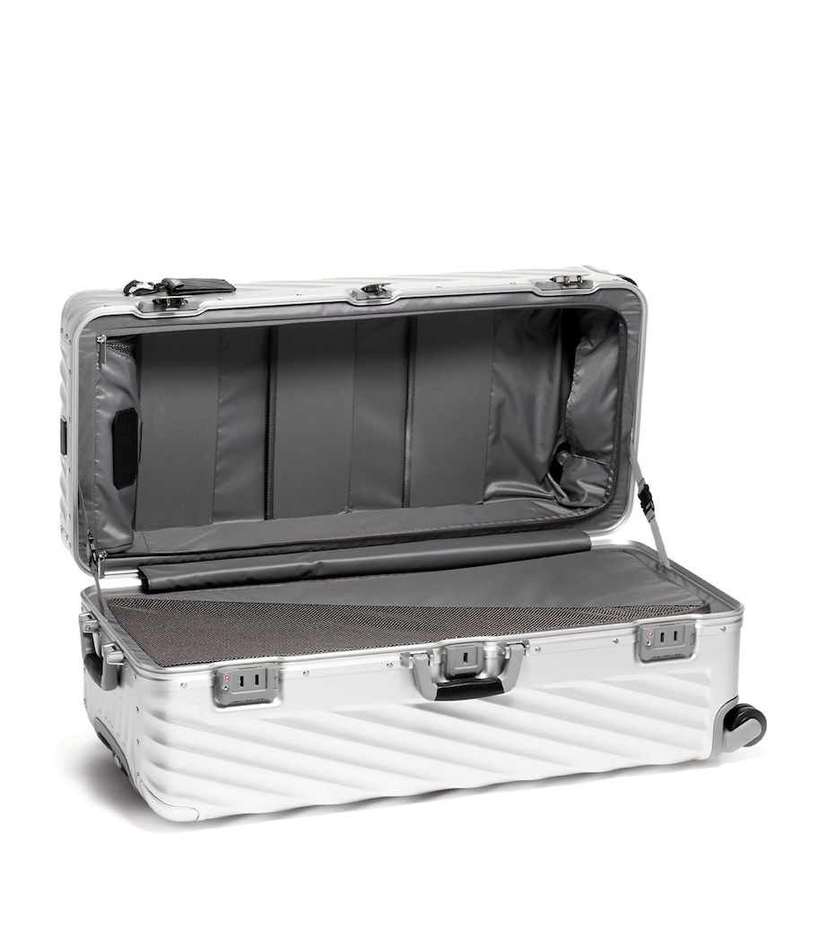 19 Degree Suitcase (87cm) SILVER 1776 Image 2