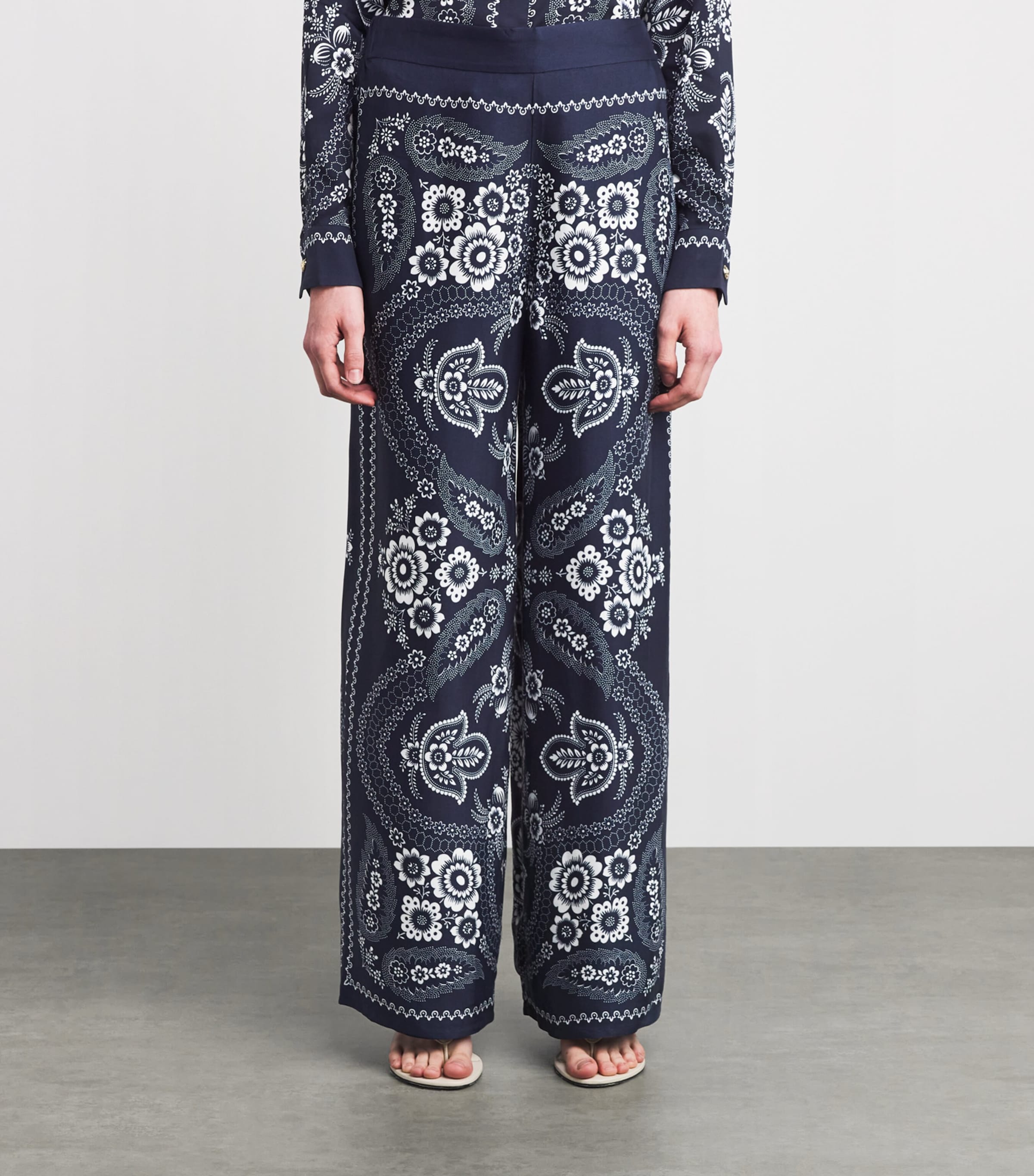 Satin Floral Wide-Leg Trousers NAVY BANDANA PRINT Image 3