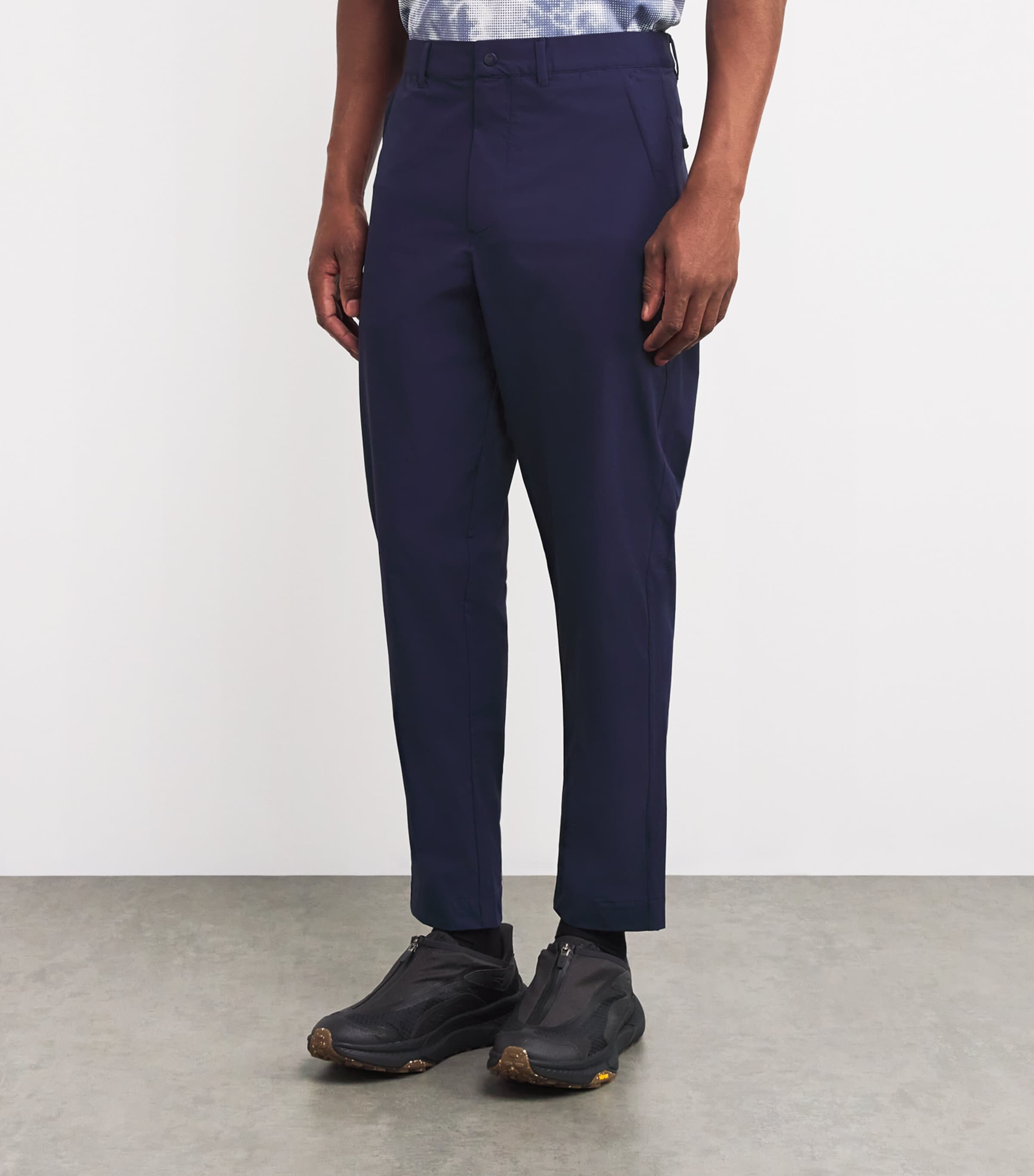 Water-Resistant Course Trousers NAVY Image 3