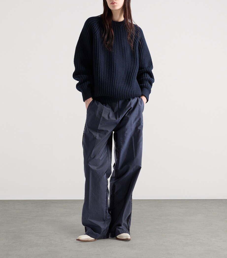 Re-Nylon Lightweight Trousers F0V41 Image 2