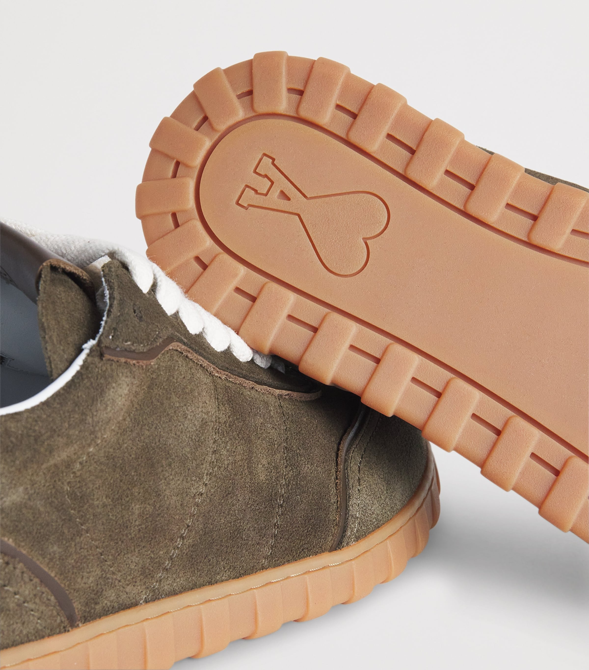 Suede Low-Top Sneakers BRONZE Image 6