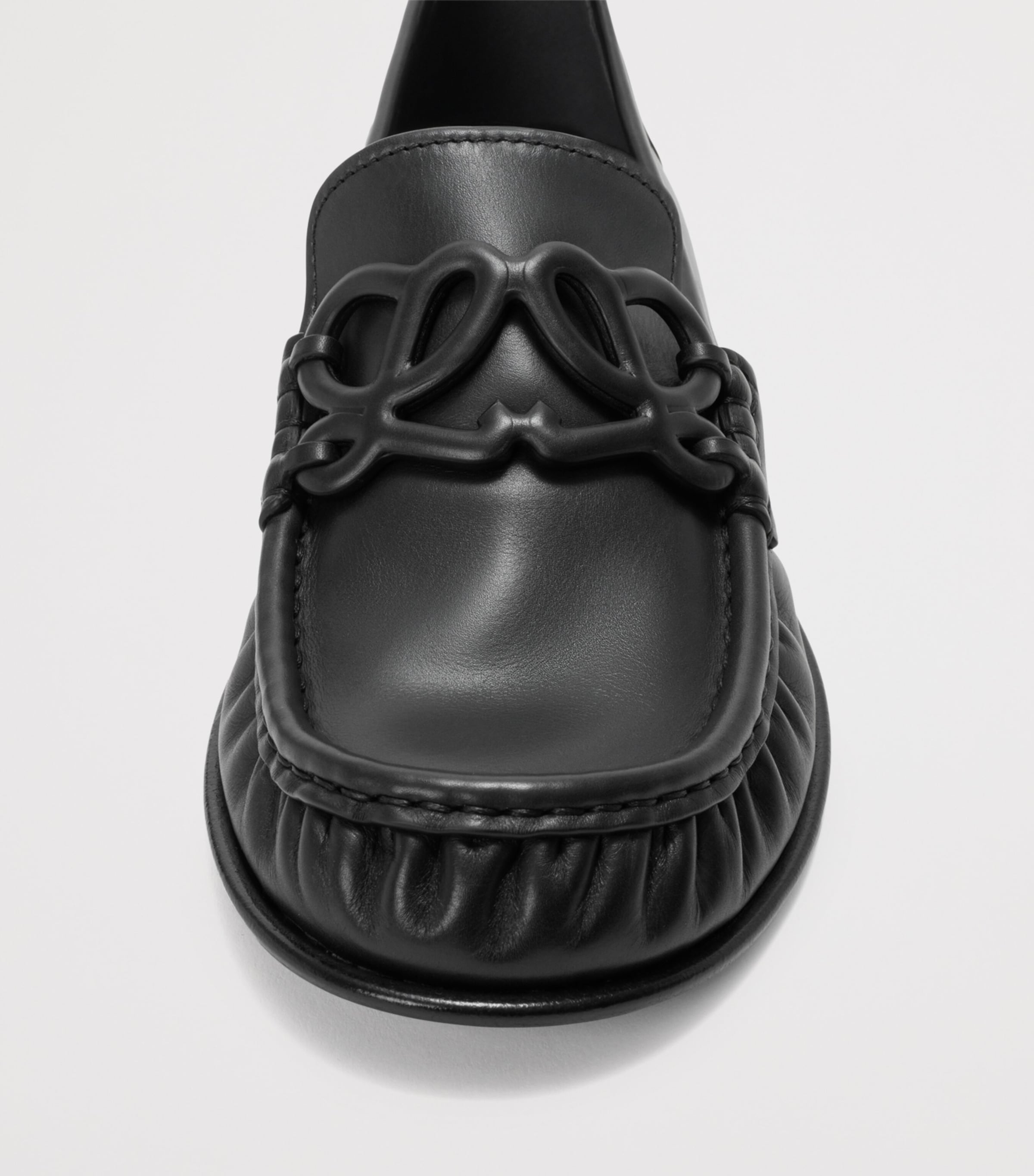 鯉太郎@lownslow LOEWE Black Leather Double L Loafers | Harrods US