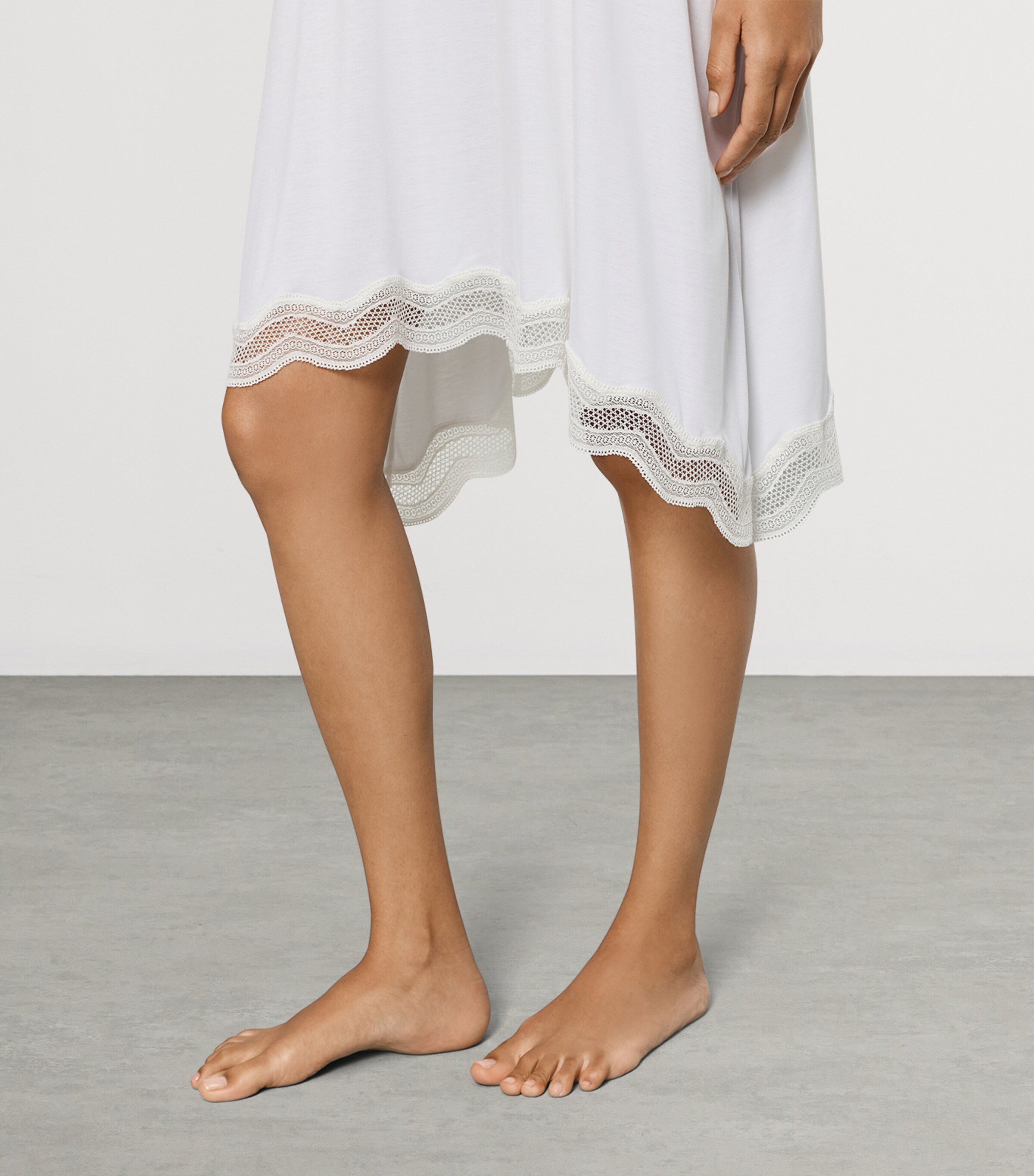 Hanro Womens Modal Cira Nightdress Off White Image 5