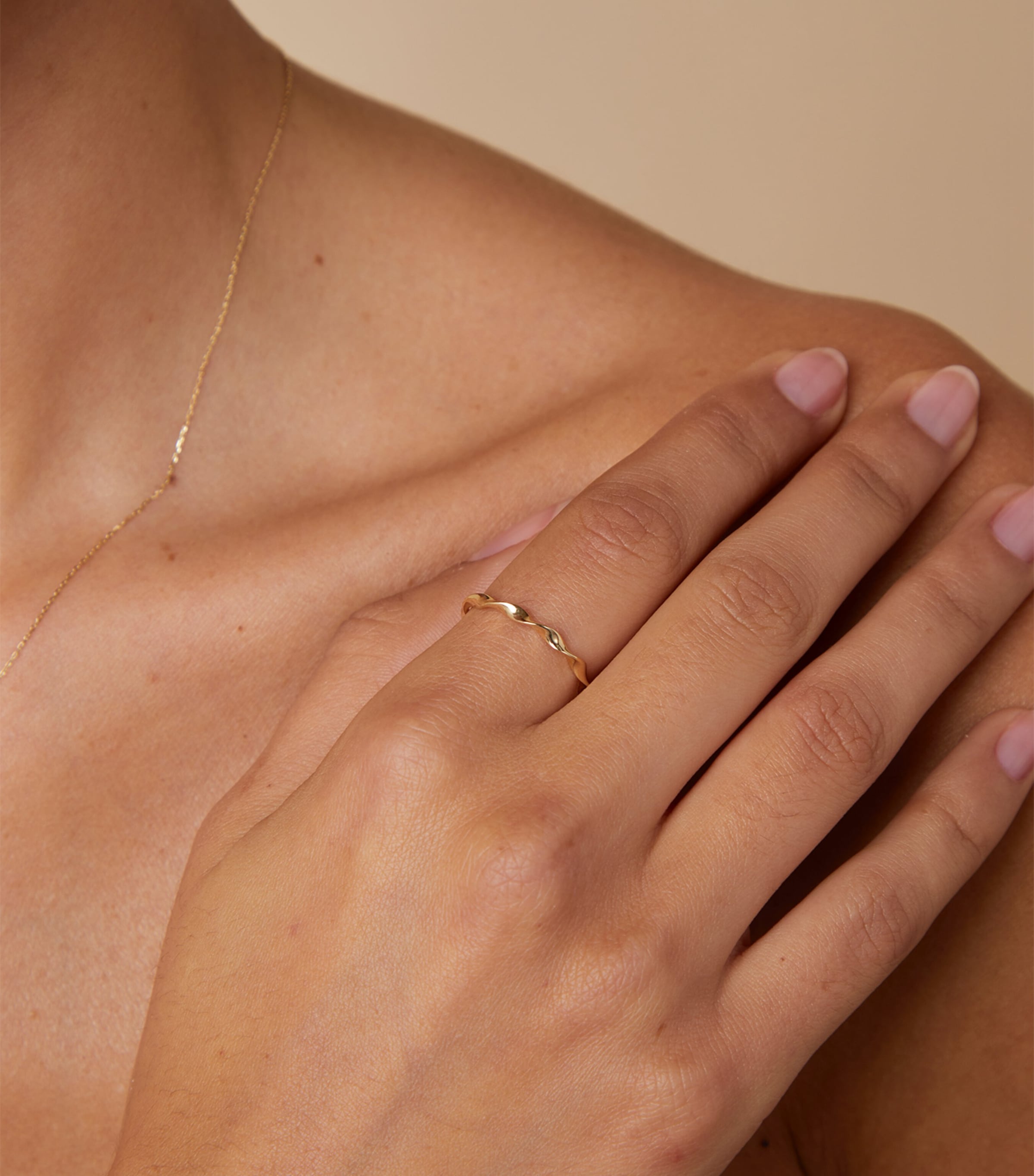 Astrid & Miyu Yellow Gold Twist Ring Gold Image 2