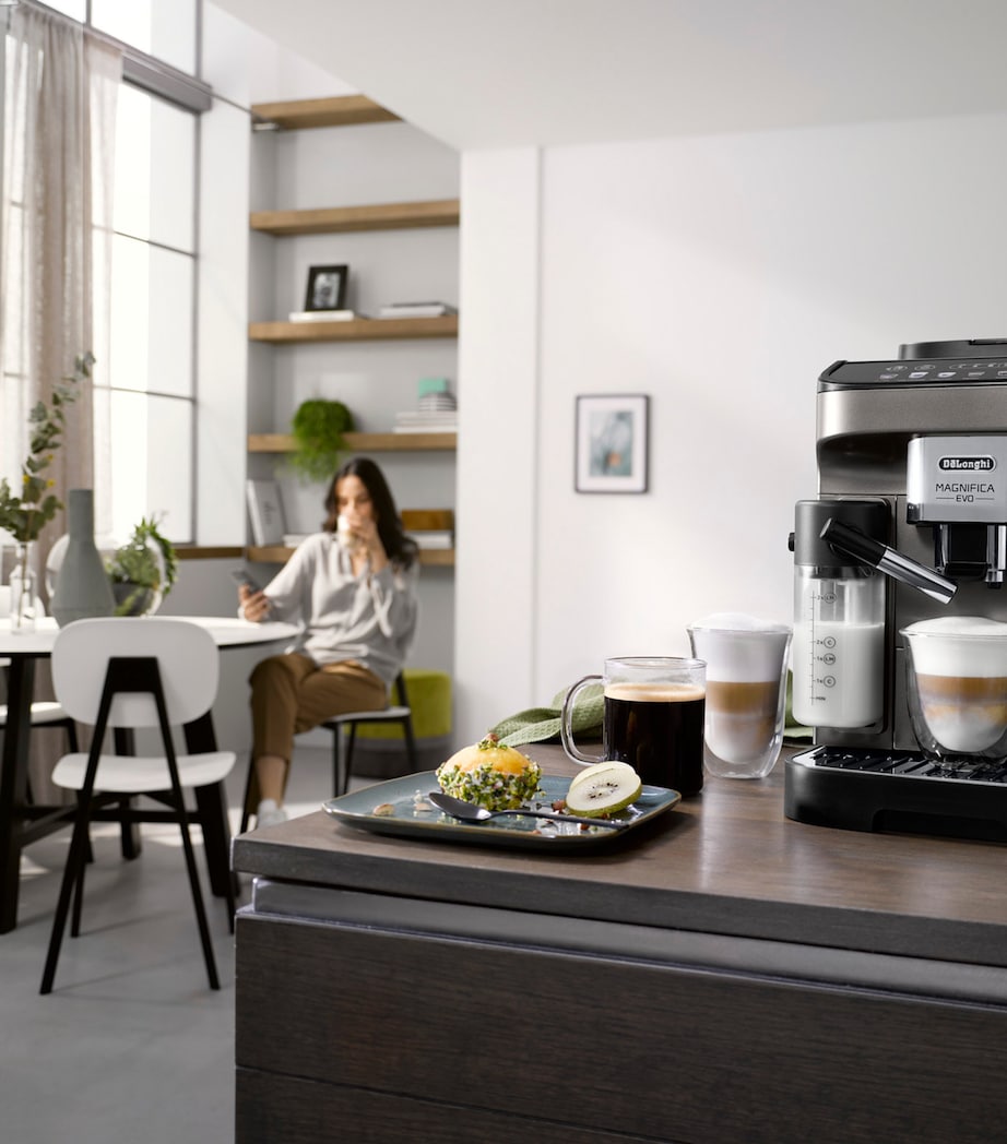 Magnifica Evo Coffee Machine STAINLESS STEEL Image 10