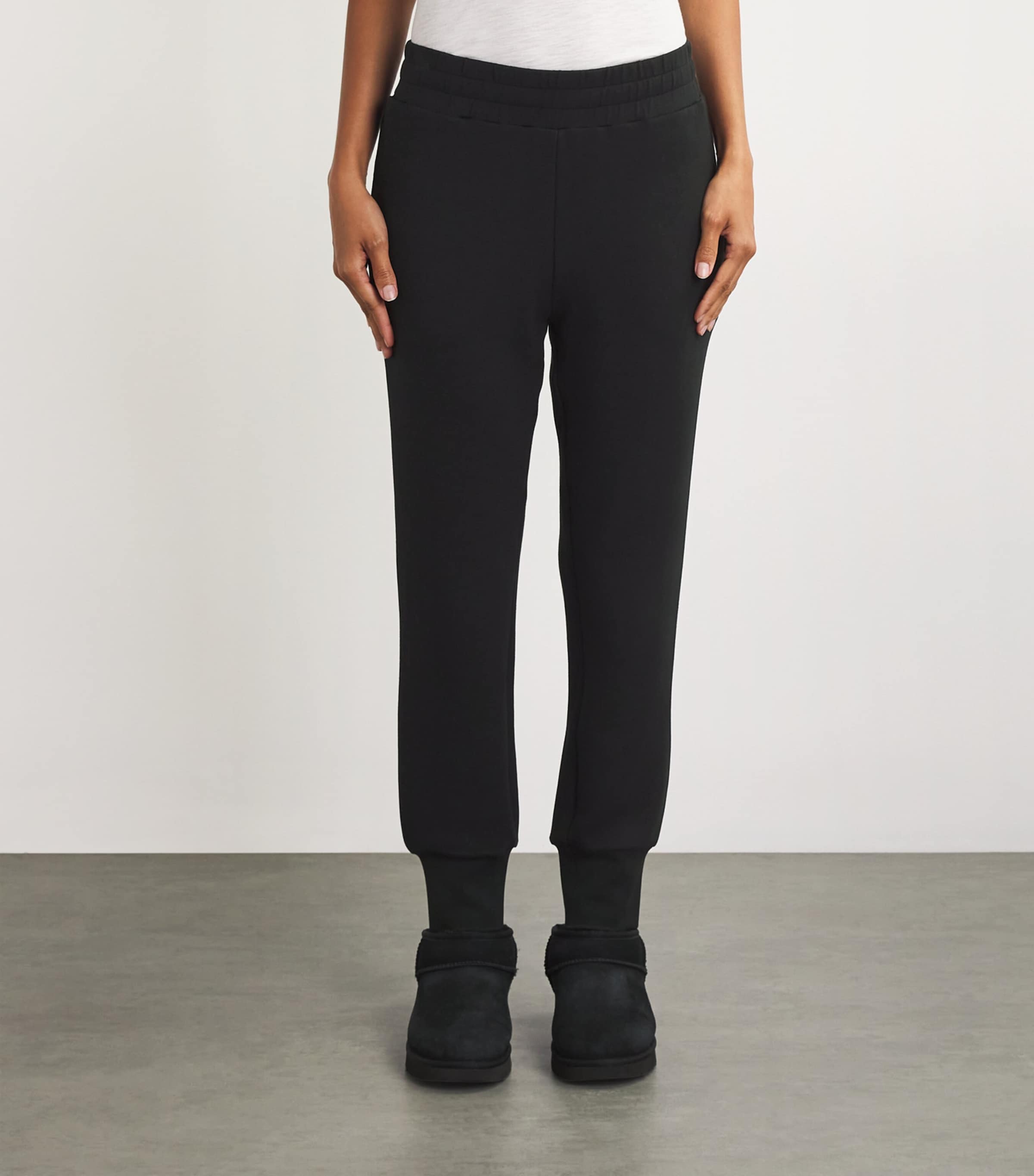 The Slim Cuff Sweatpants BLACK Image 3
