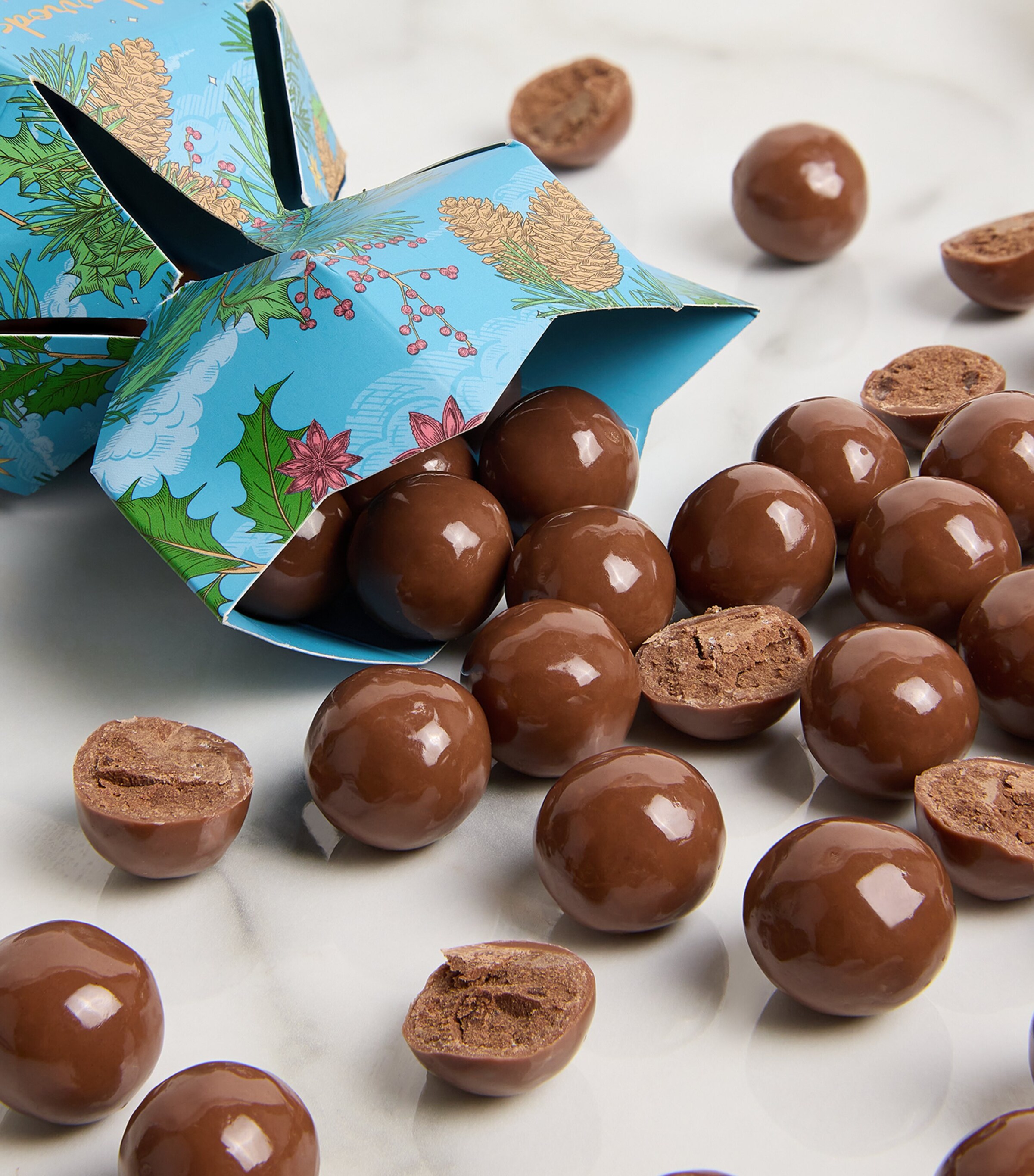 Christmas Cracker with Brownie Balls (60g) NO COLOUR Image 3