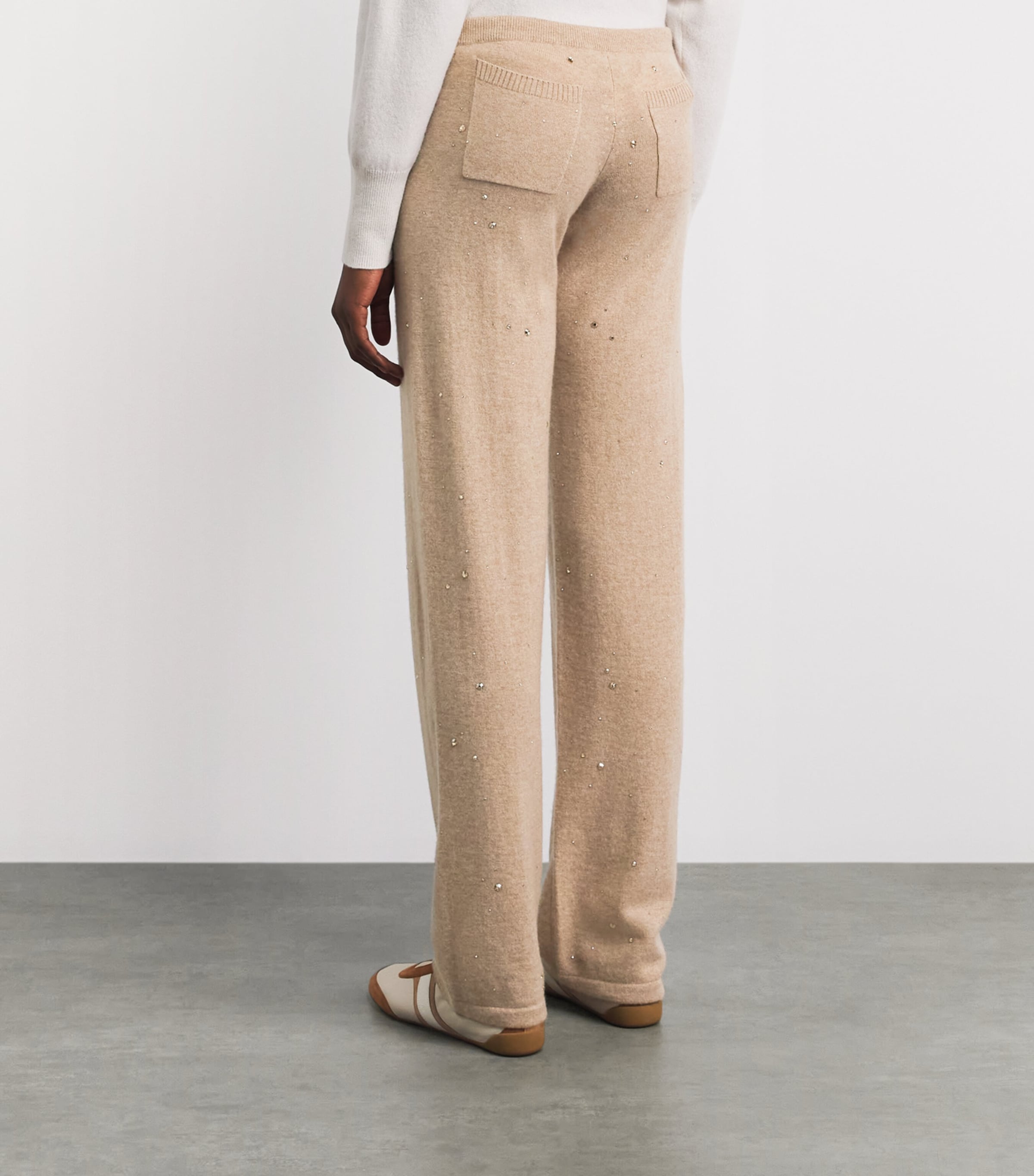 William Sharp Womens Cashmere Crystal-Embellished Sweatpants Mid Brwn Gldn Shdw Image 5